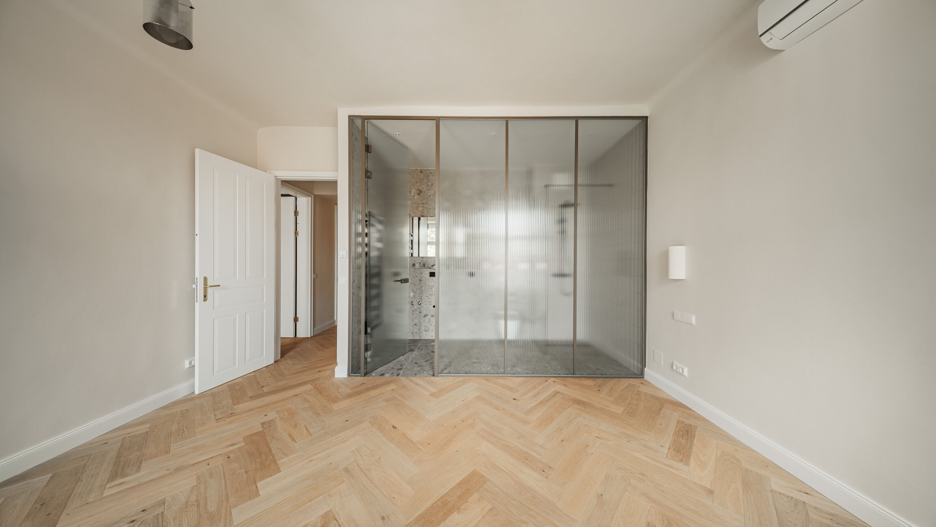 Master-Bedroom