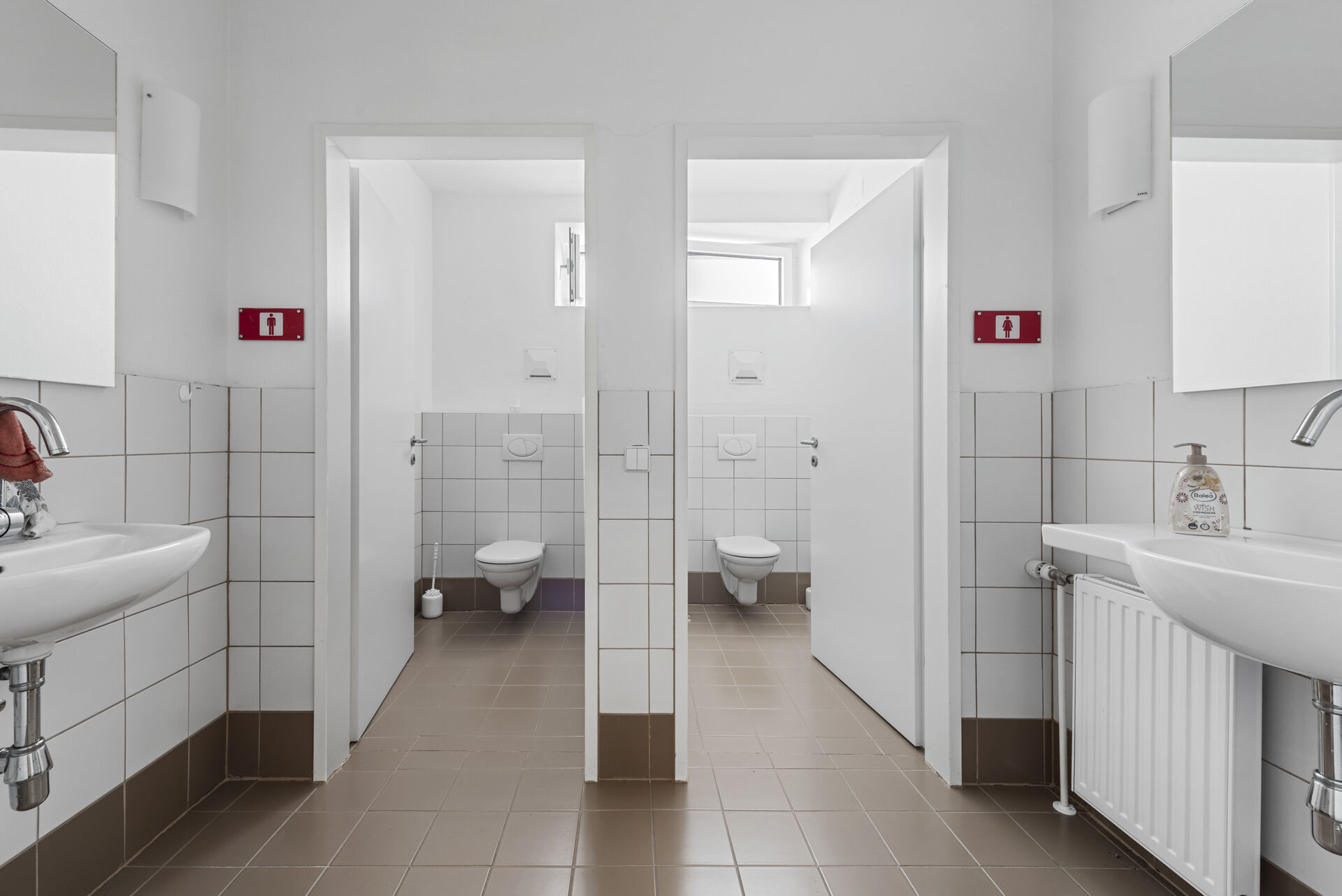 Sanitäranlagen für Mitarbeiter