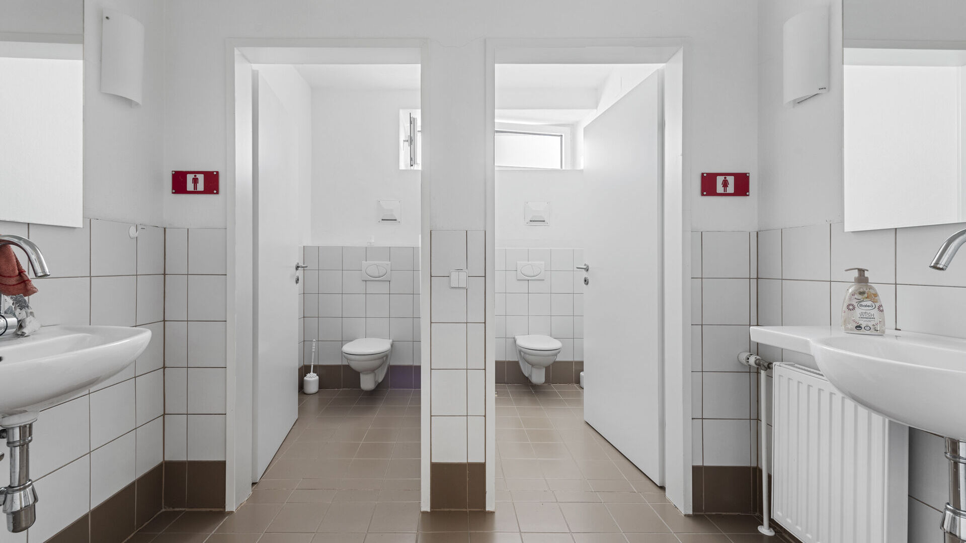 Sanitäranlagen für Mitarbeiter