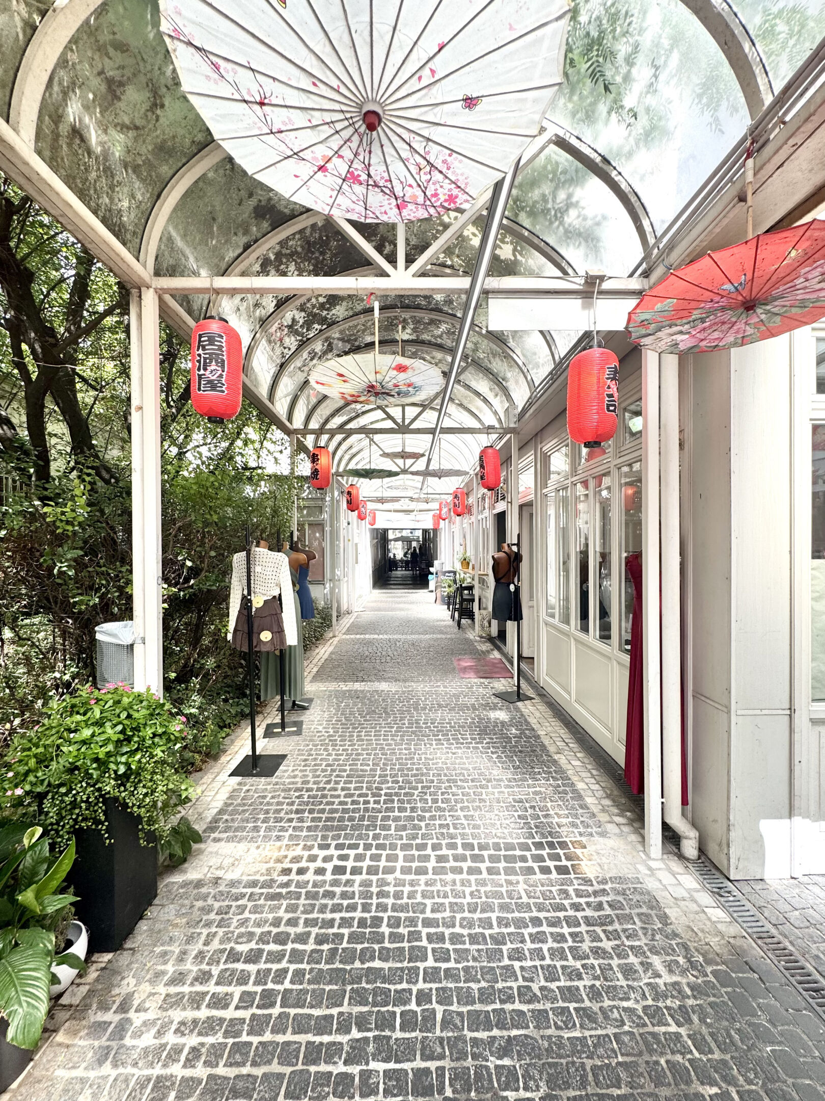 Zugang durch Passage