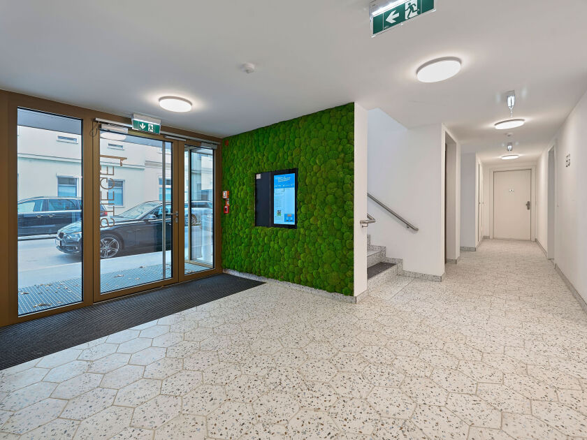 The Temptation | Hauseingang