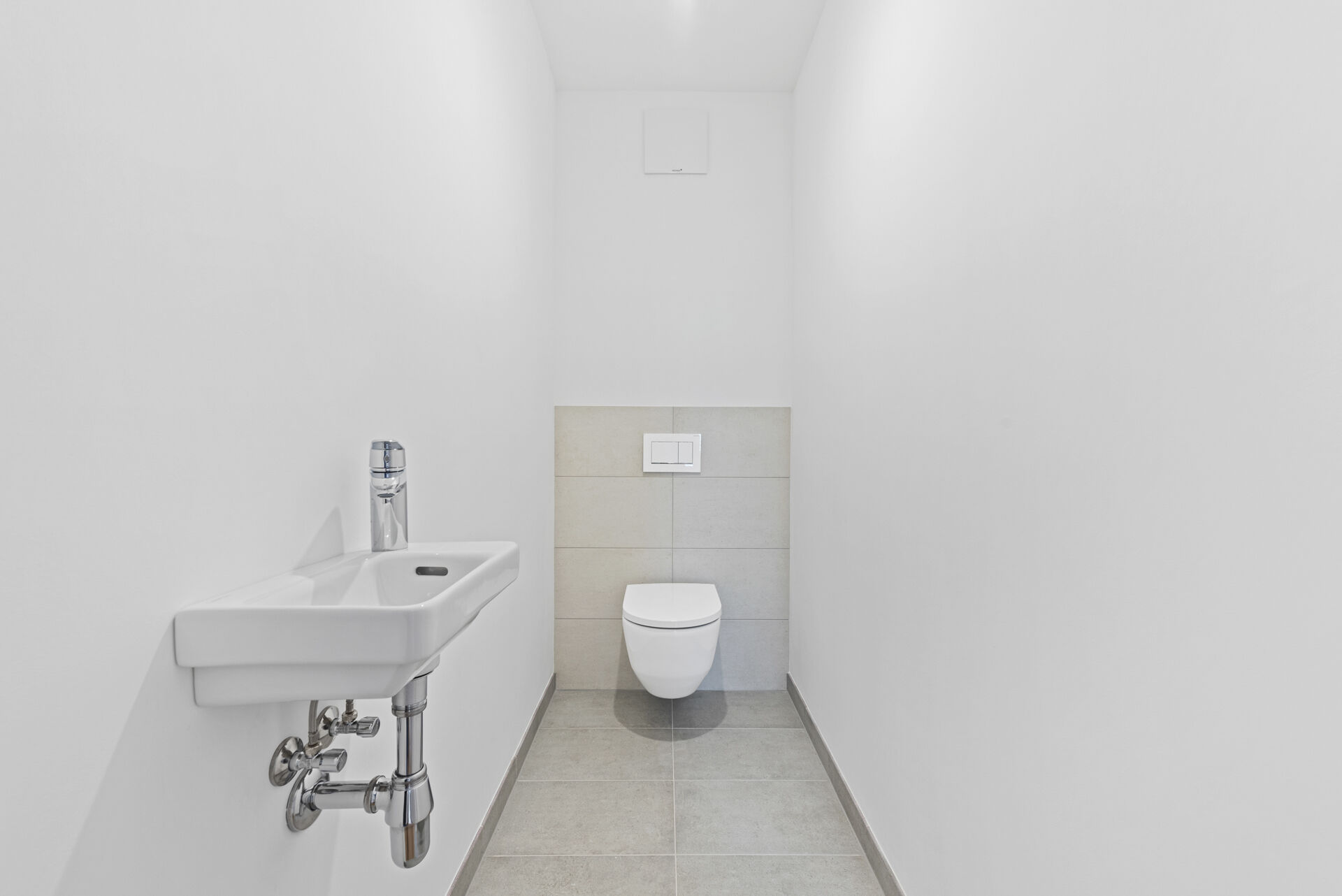 2025-12-09-S01626-Stiege 2-Top 23-013