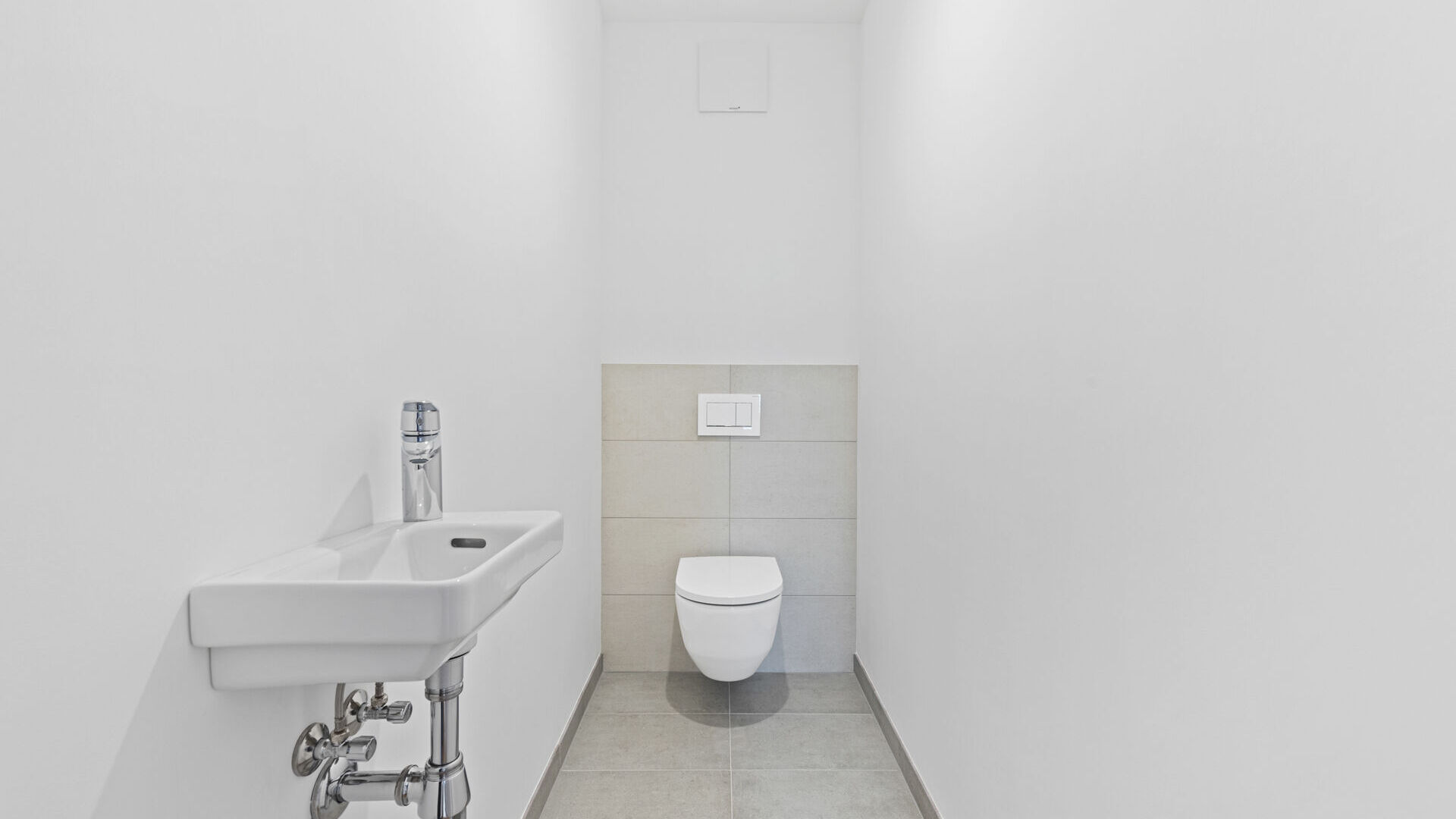 2025-12-09-S01626-Stiege 2-Top 23-013