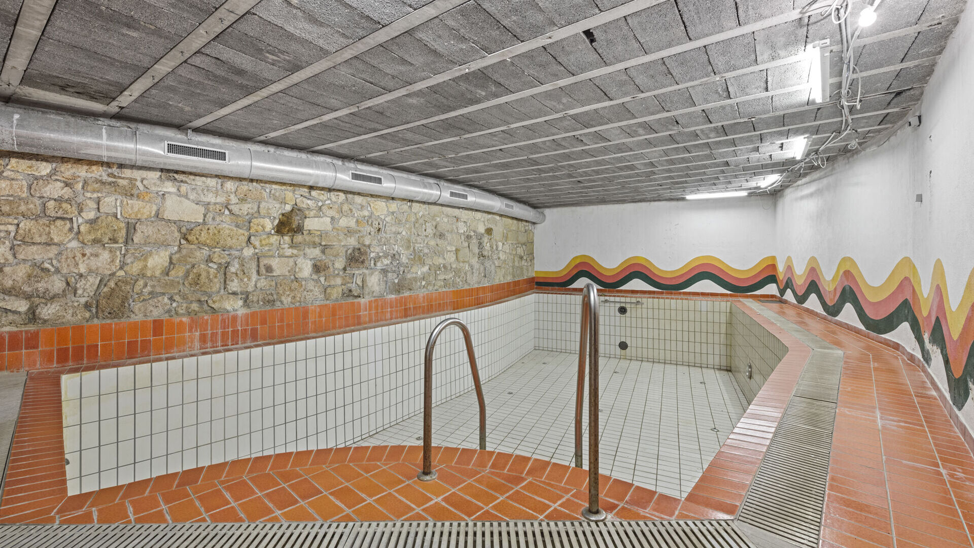 Pool im Untergeschoß