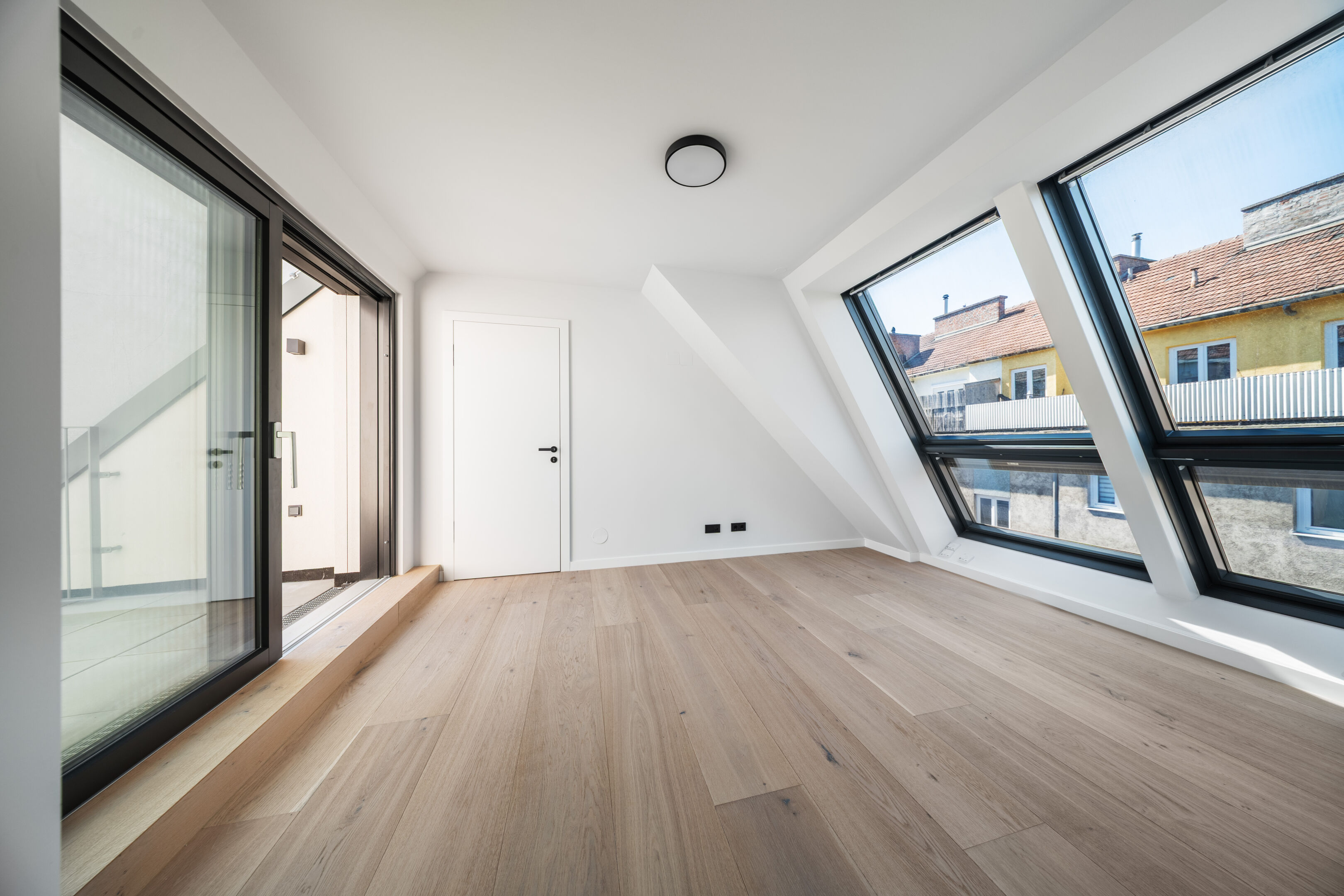 Schlafzimmer 2 mit Terrasse
