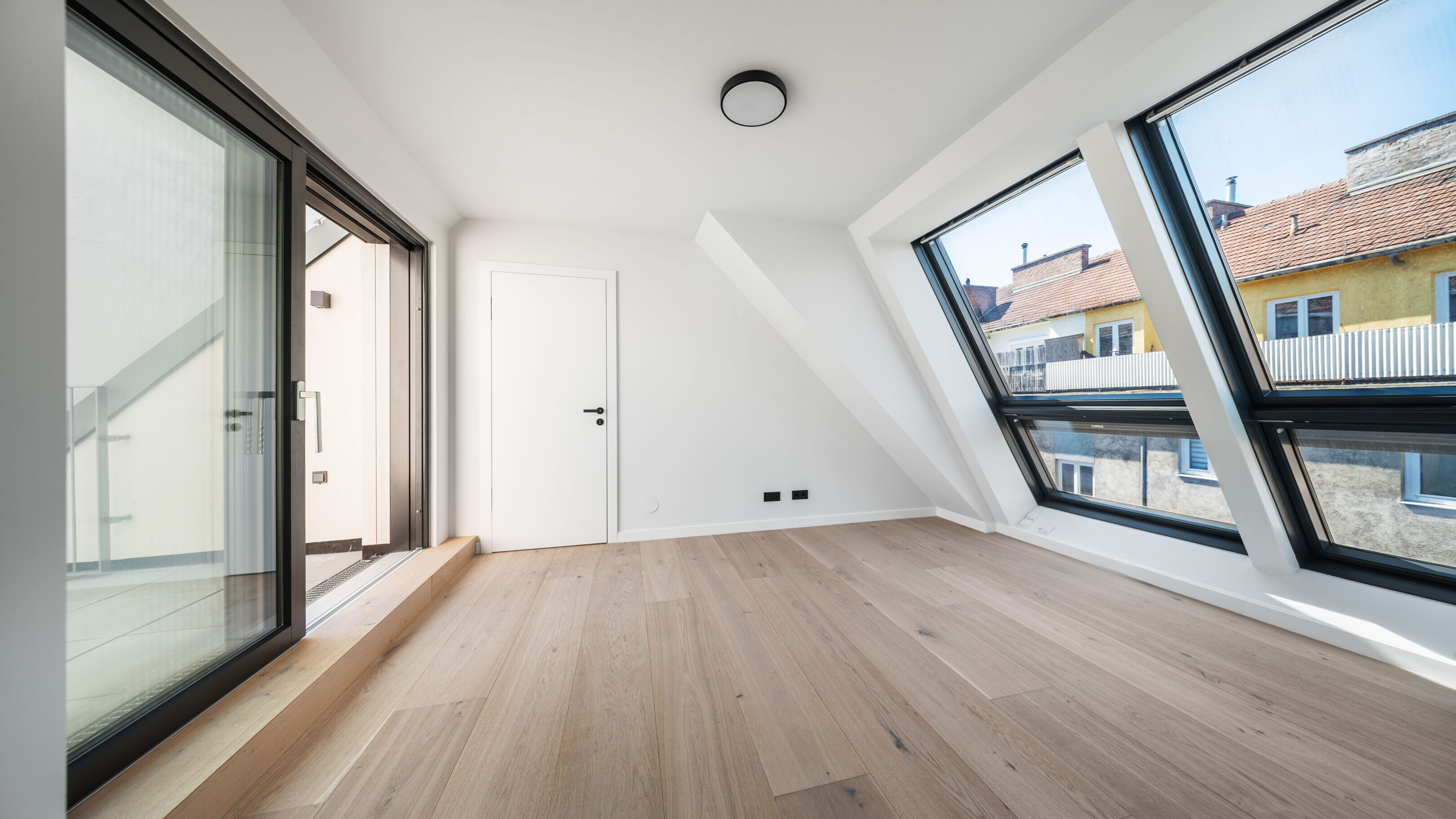 Schlafzimmer 2 mit Terrasse