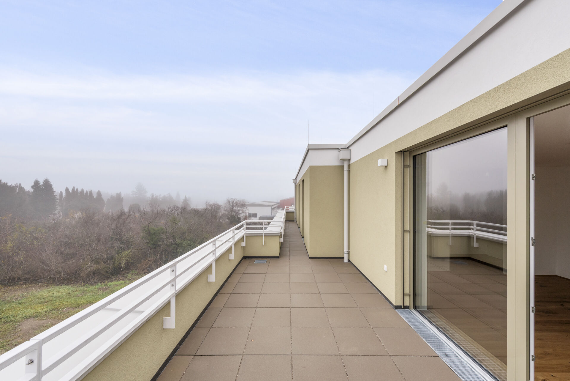 2025-12-09-S01626-Stiege 2-Top 27-012