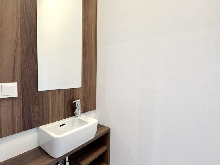 Handwaschbecken im WC