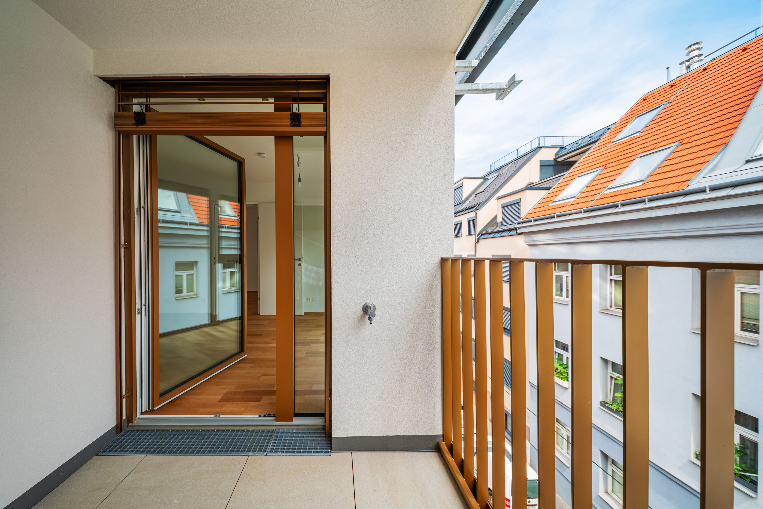 07 2026 Top 17 Balkon 2