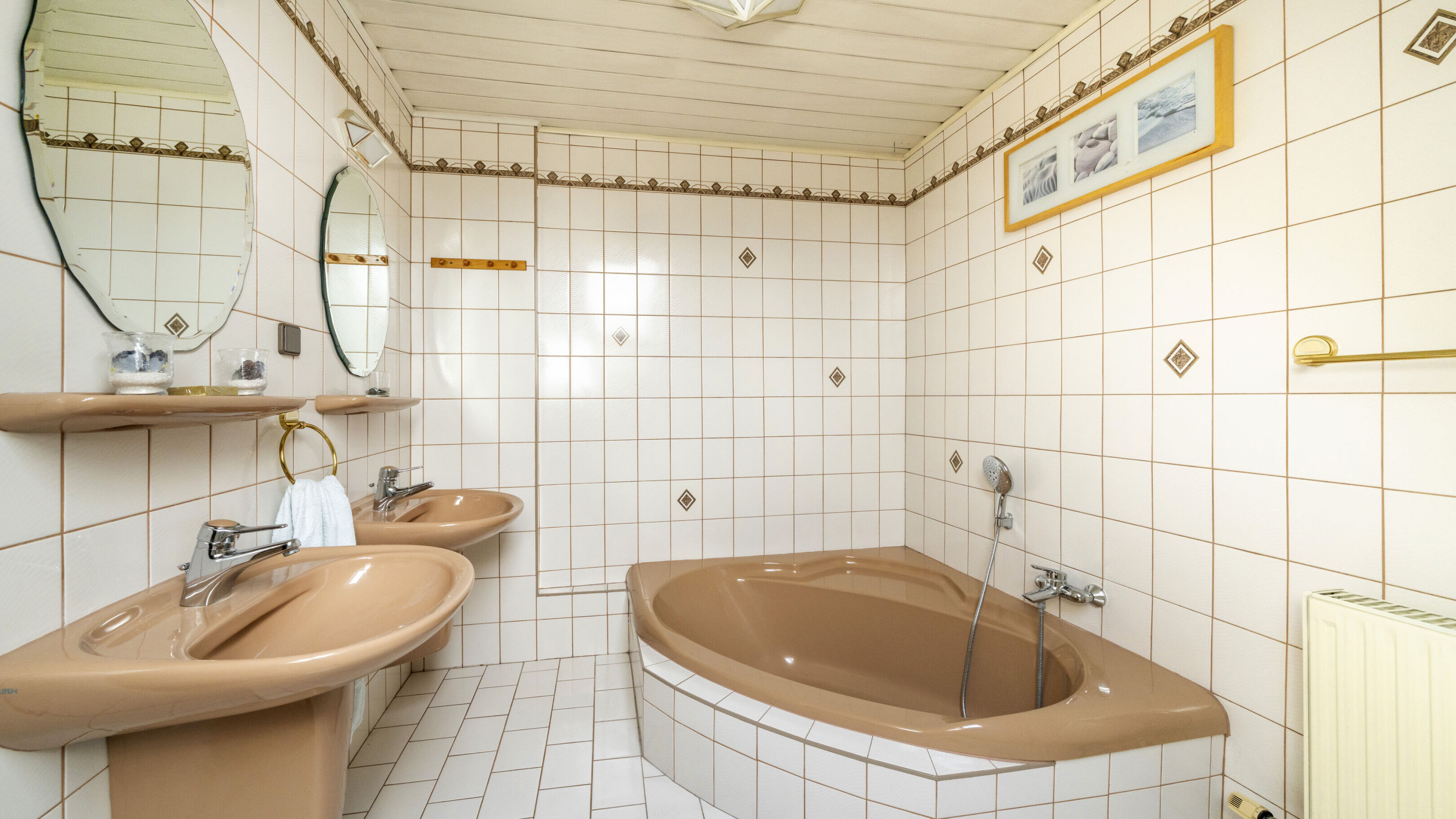 Badezimmer im OG