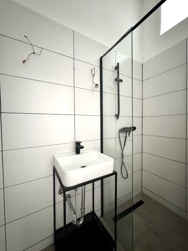 Badezimmer mit Dusche