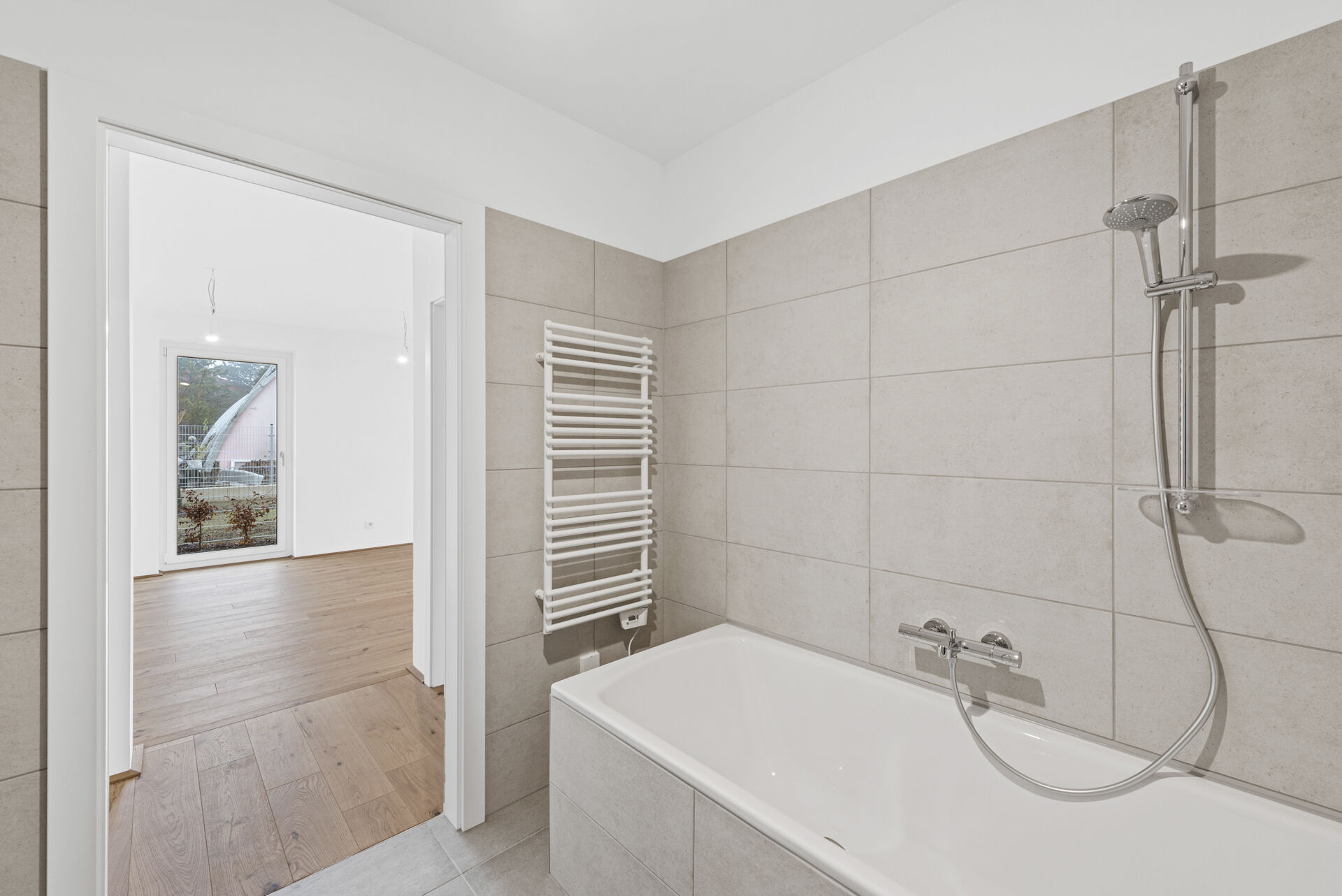 2025-12-09-S01626-Stiege 2-Top 4-009