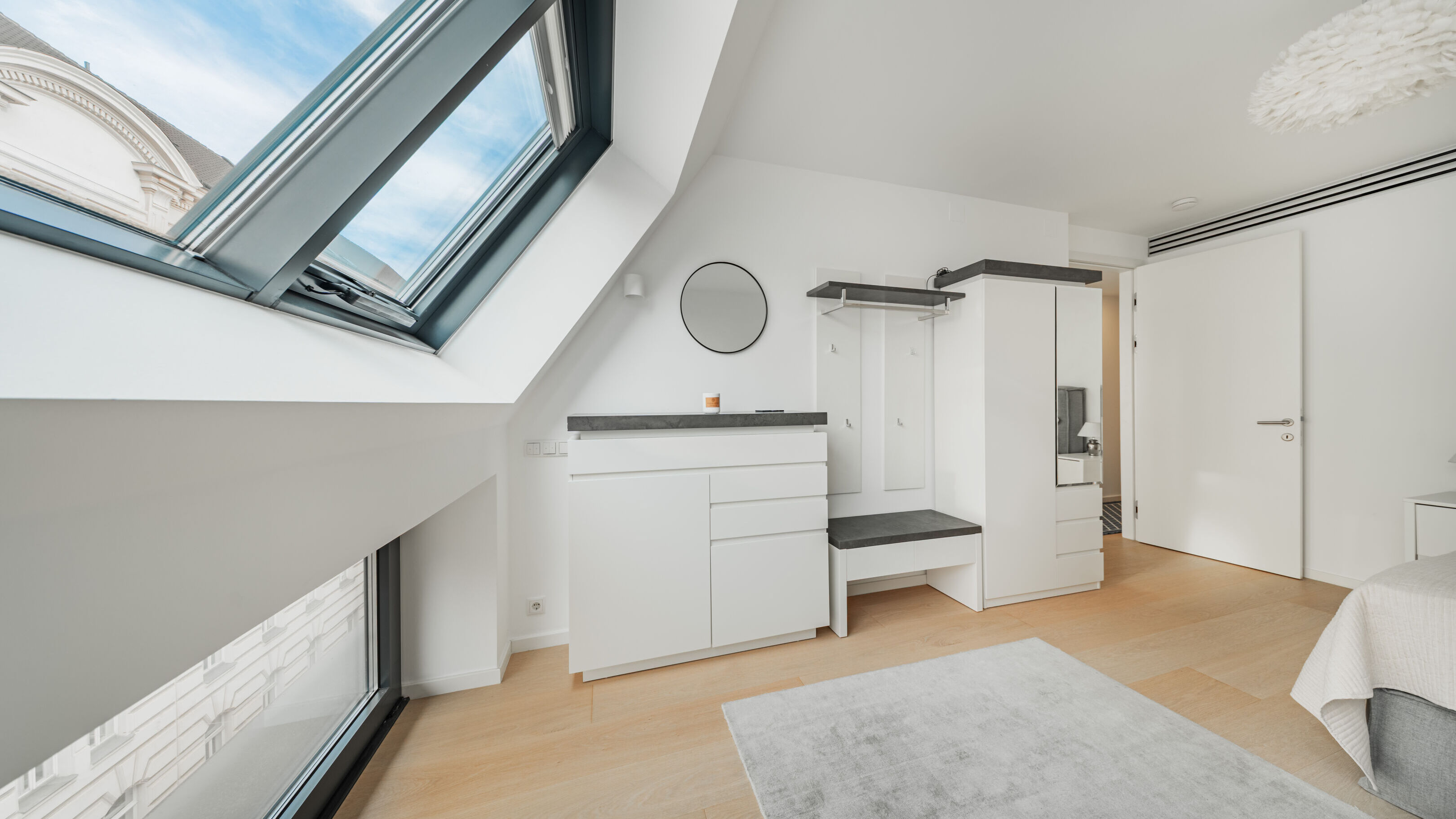 Schlafzimmer 1