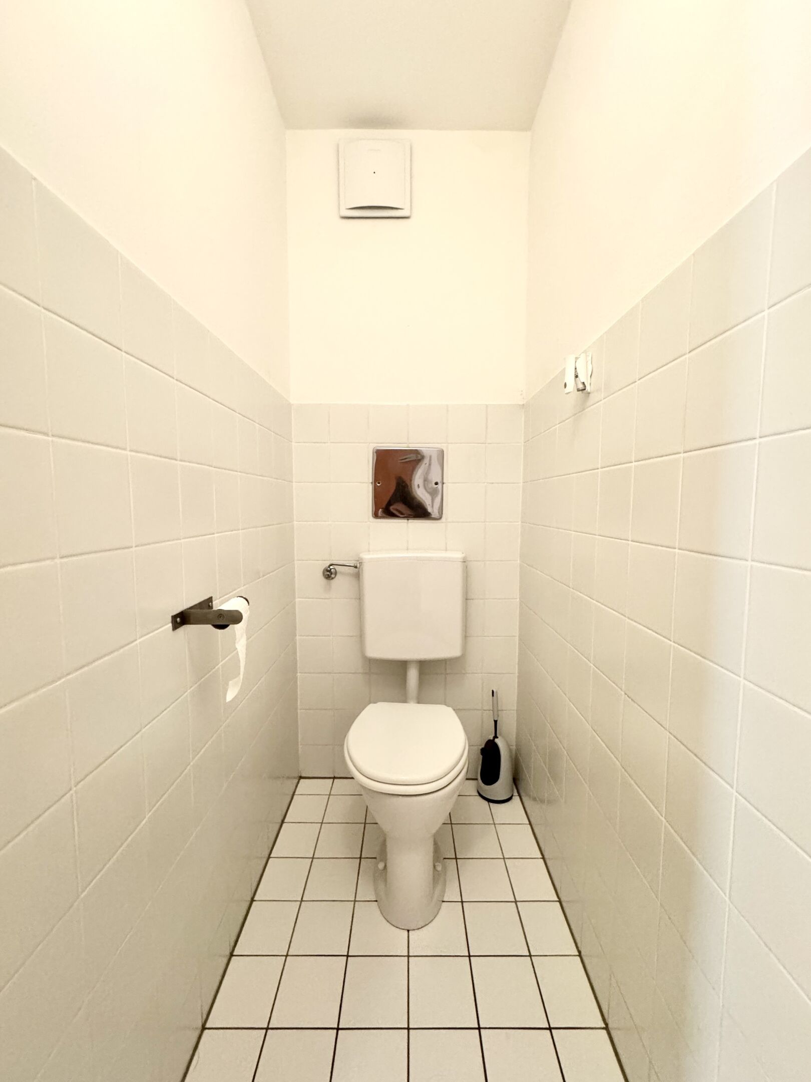 separate Toilette