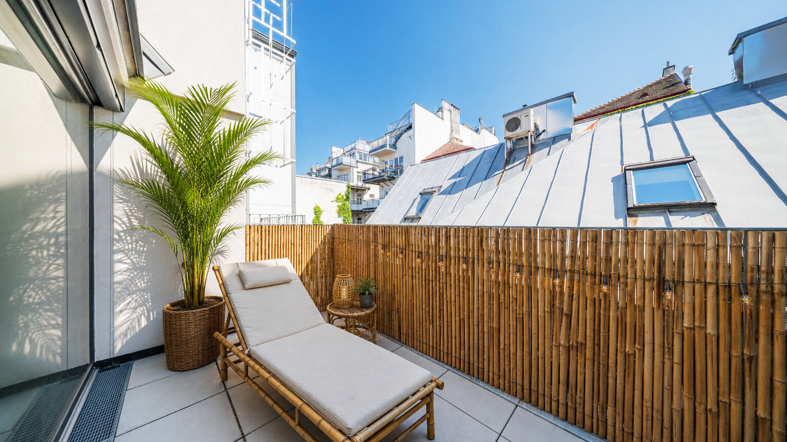Möblierung Terrasse KI-generiert