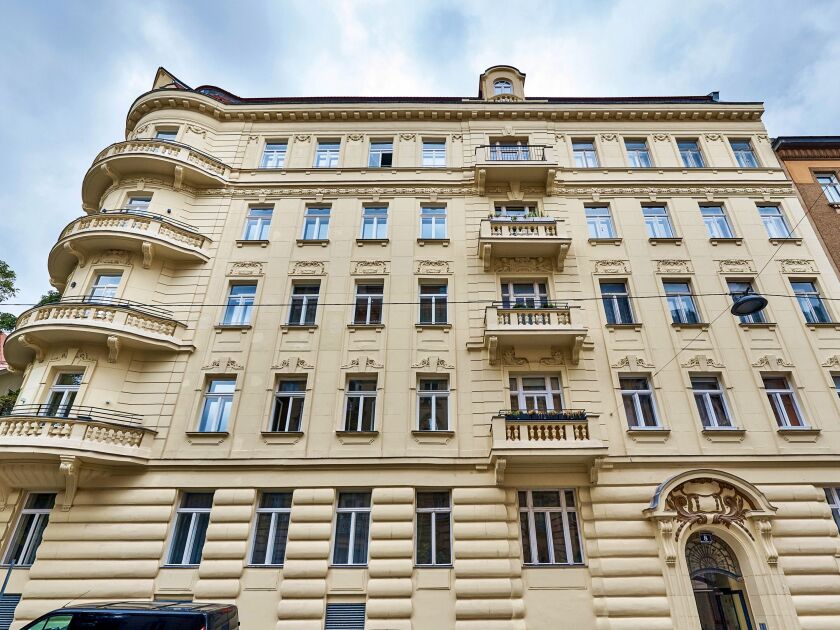 Widerhoferplatz 1 | Fassade