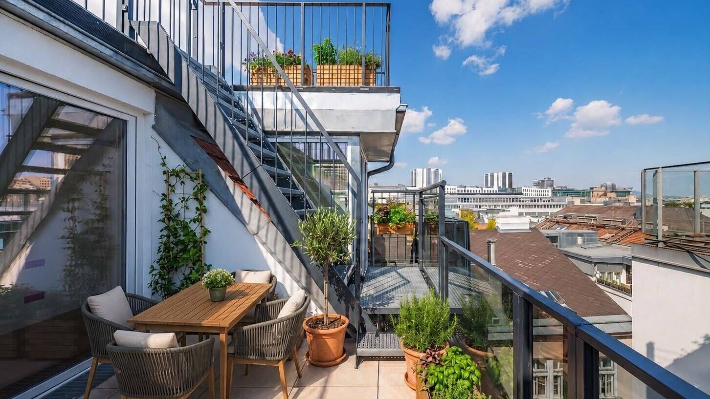 Terrasse unten