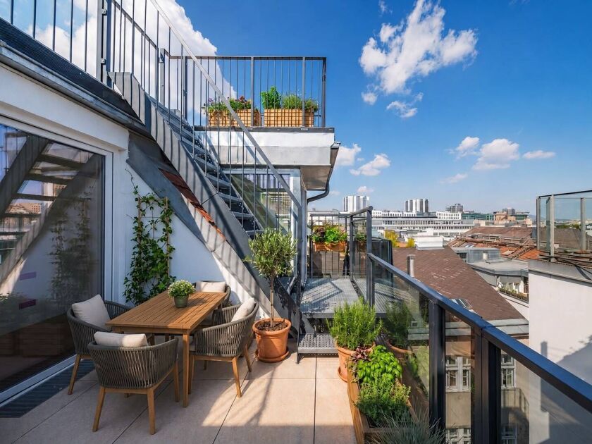 Terrasse unten
