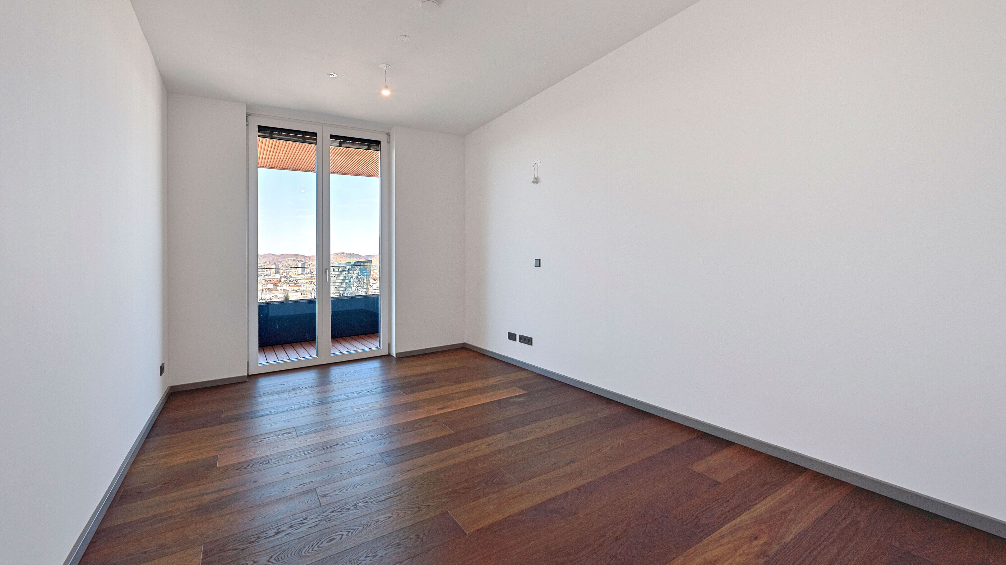 Schlafzimmer 1 mit Terrasse