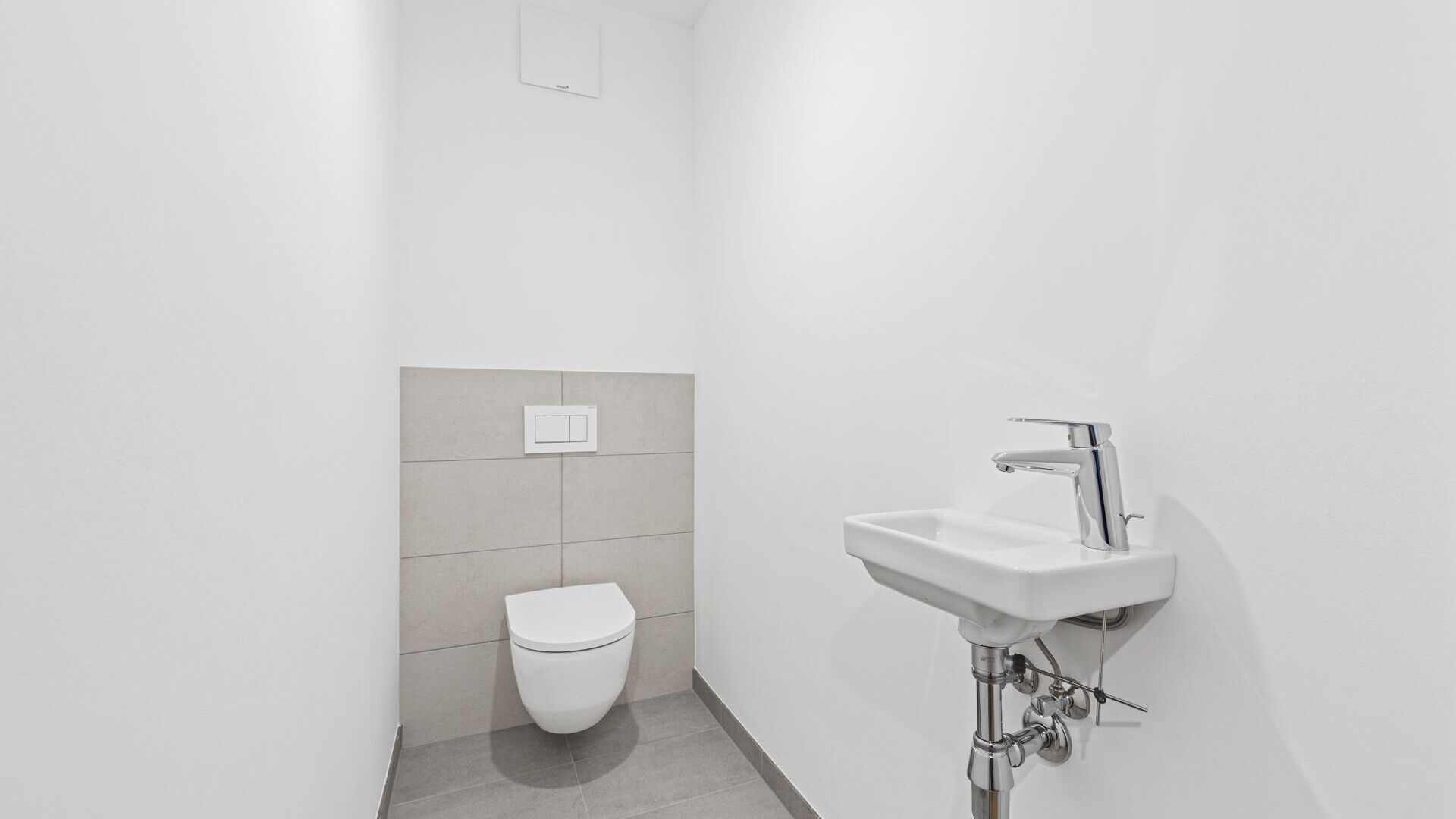 2025-12-09-S01626-Stiege 2-Top 6-009