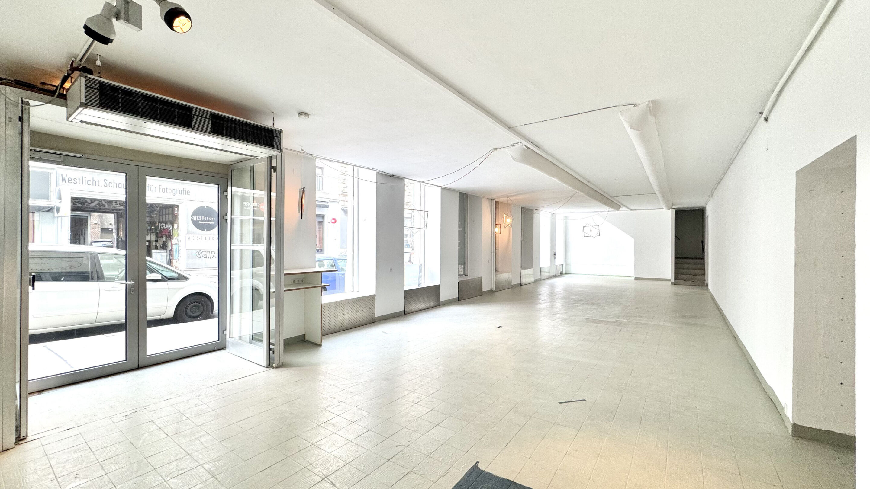 straßenseitiger Raum