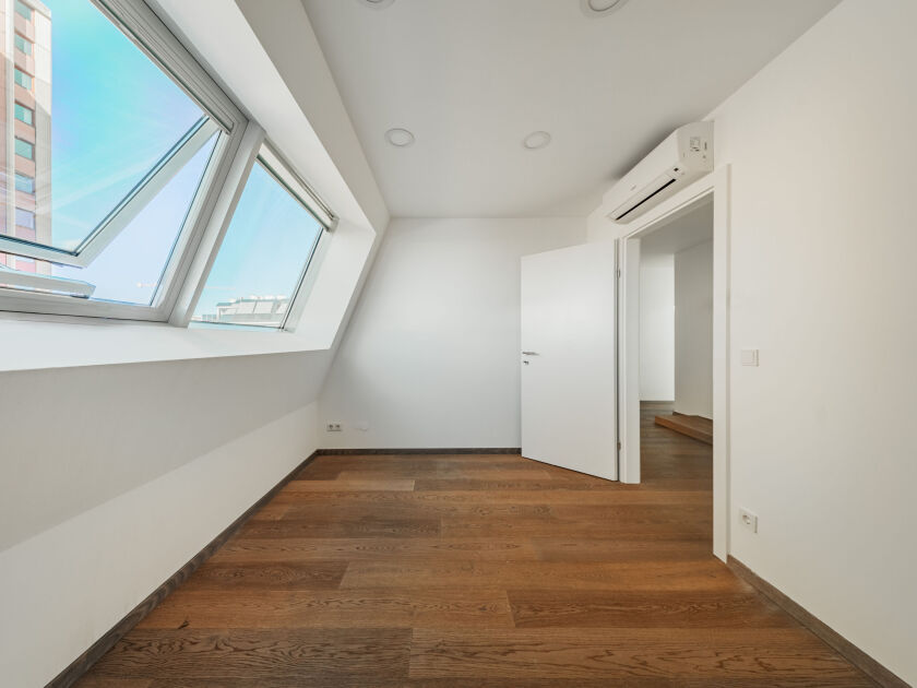 Schlafzimmer Etage 1