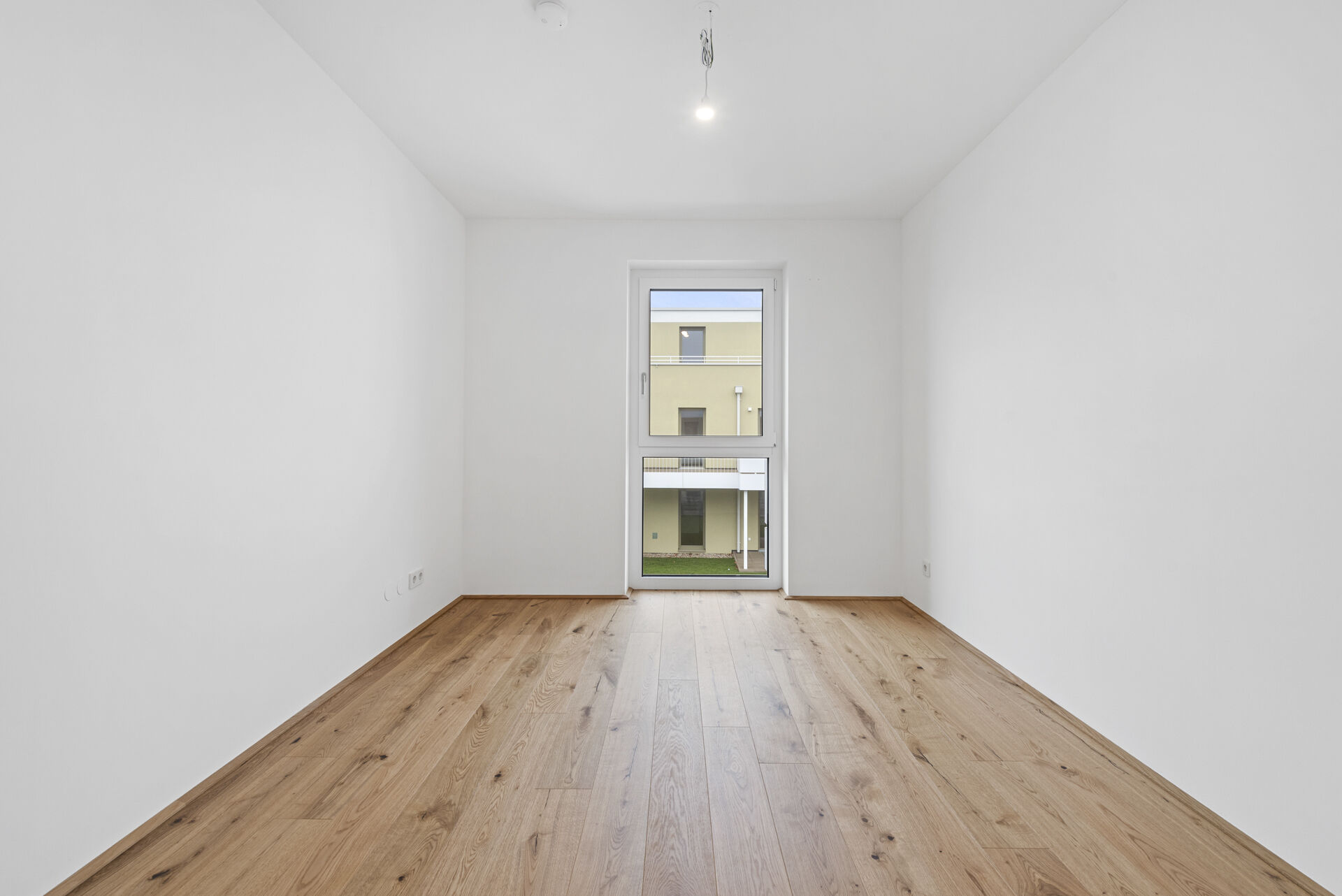 2025-12-09-S01626-Stiege 1-Top 8-005