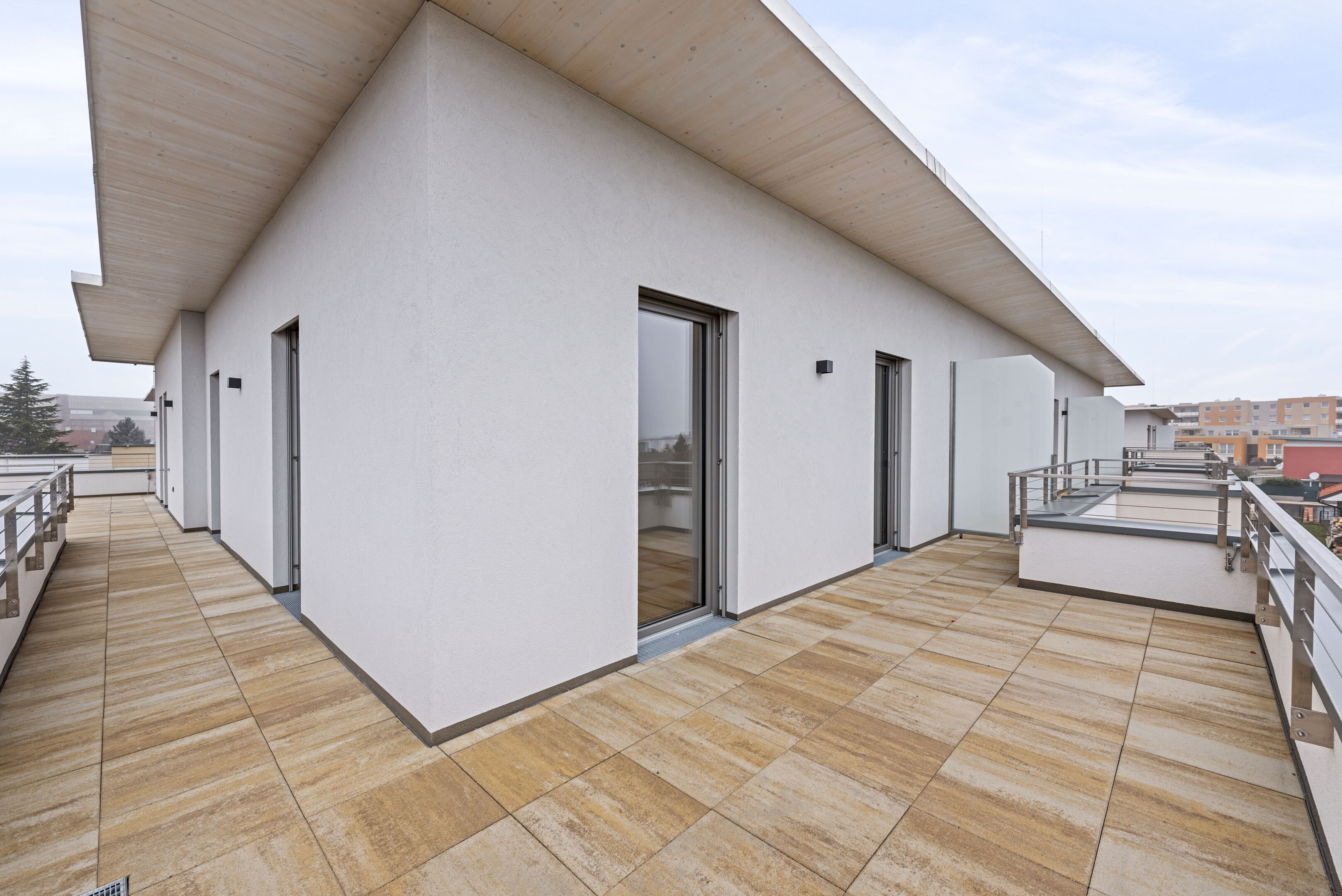 2025-12-17 S01624-D11-402