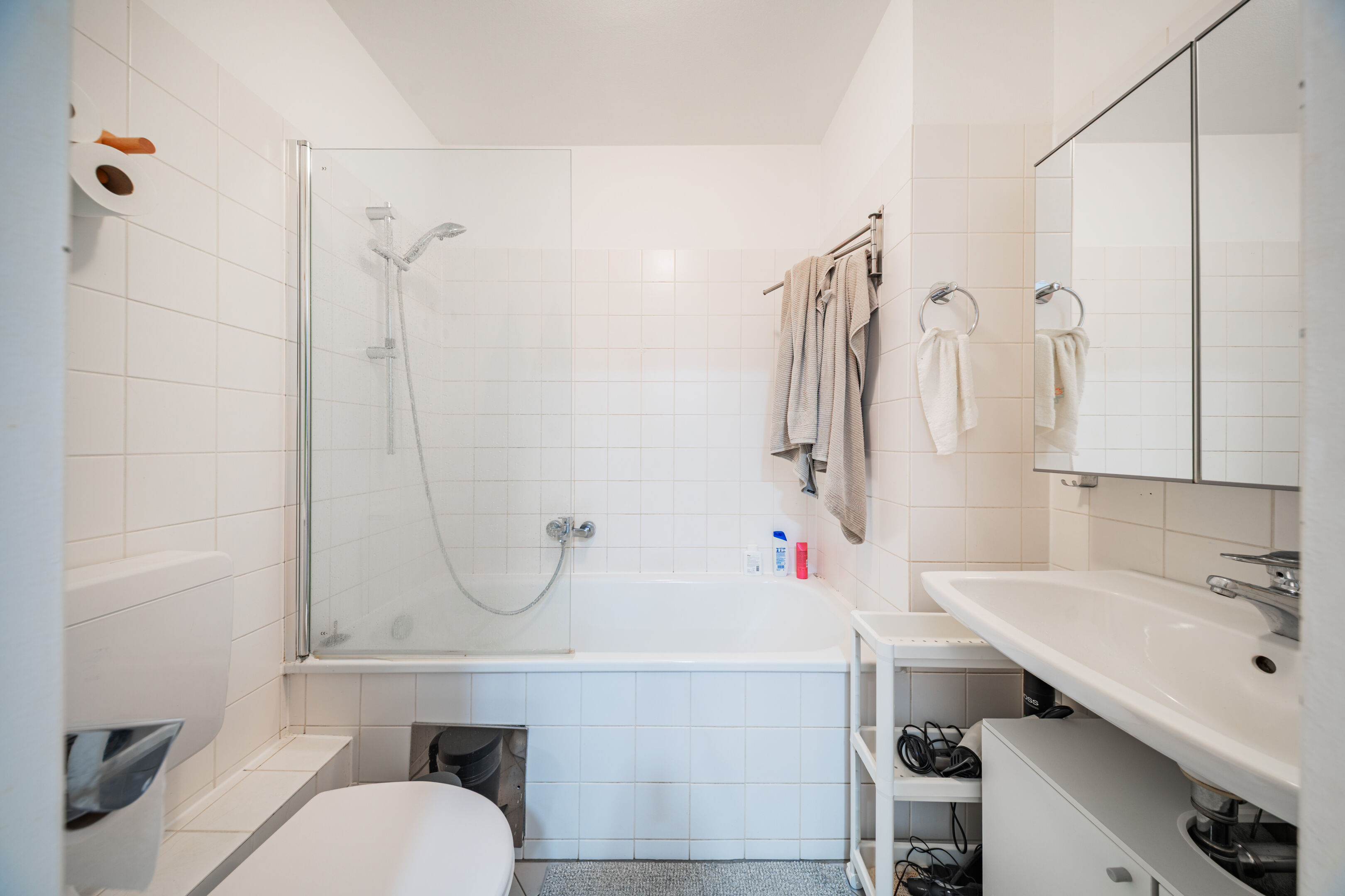 Bad mit Badewanne