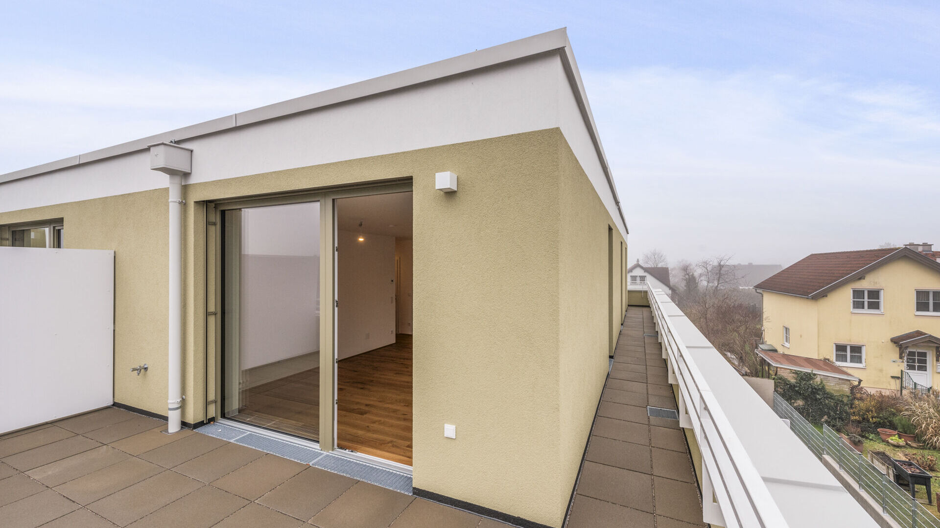 2025-12-09-S01626-Stiege 2-Top 28-015