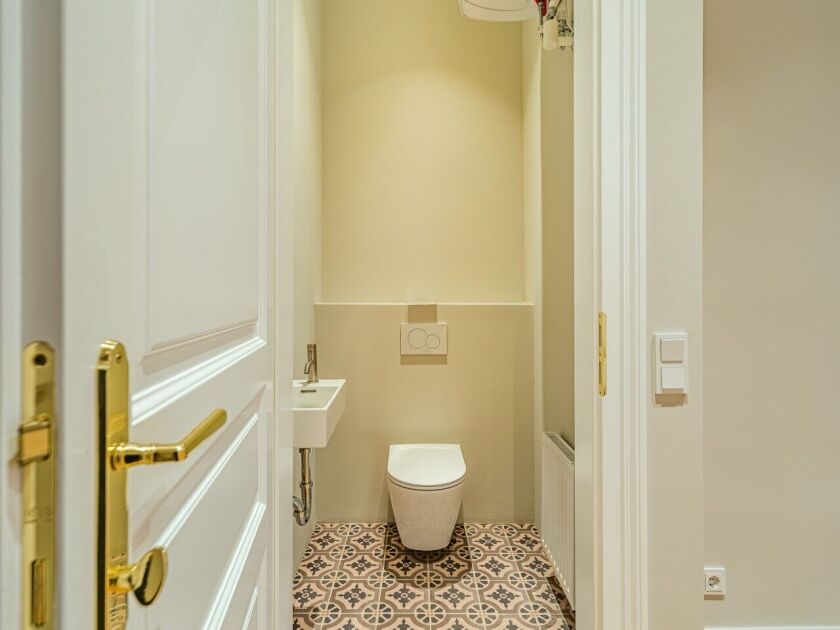 WC 2
