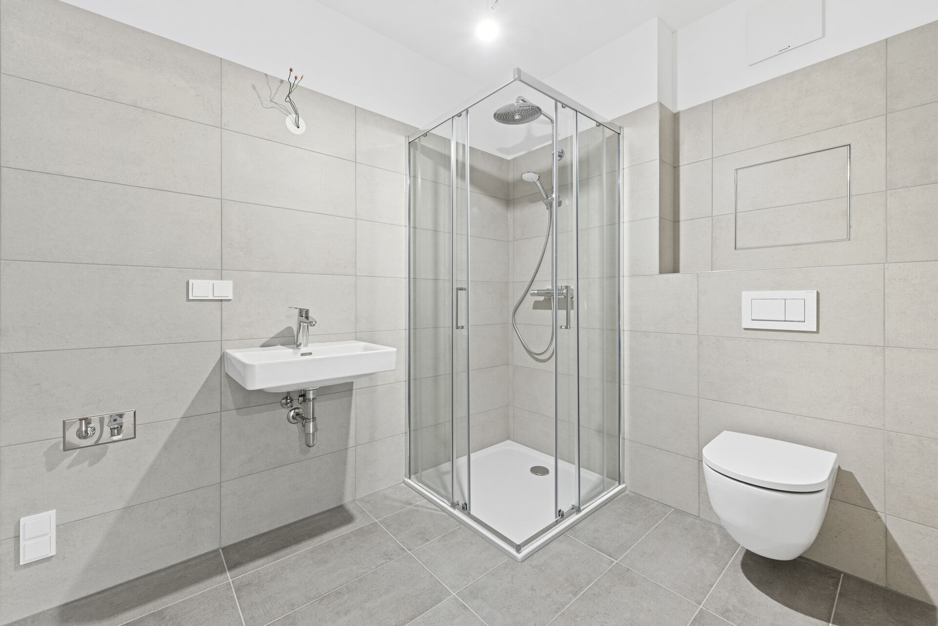 2025-12-09-S01626-Stiege 1-Top 1-009