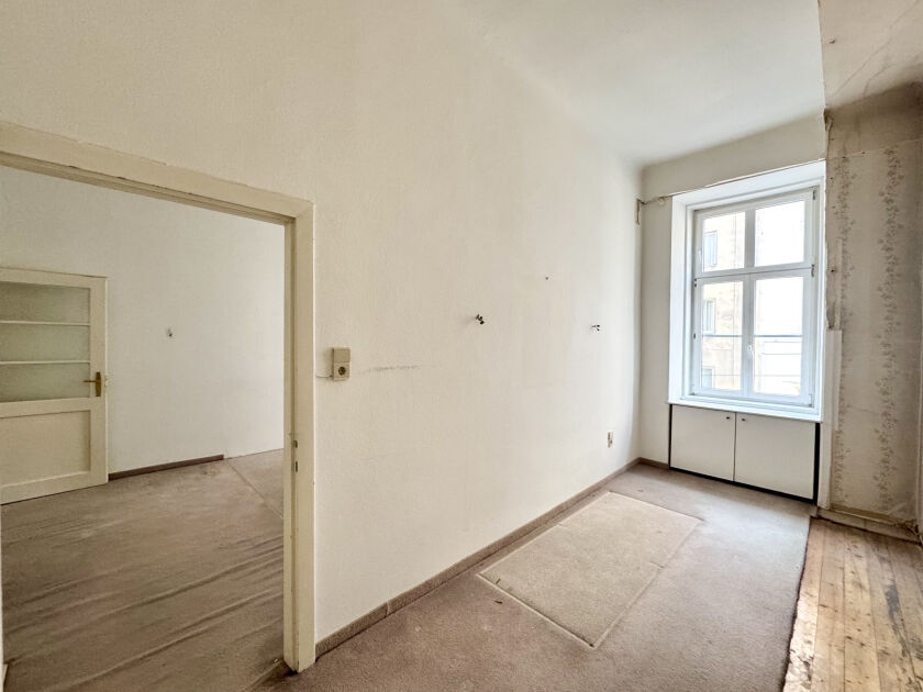 straßenseitiges Kabinett