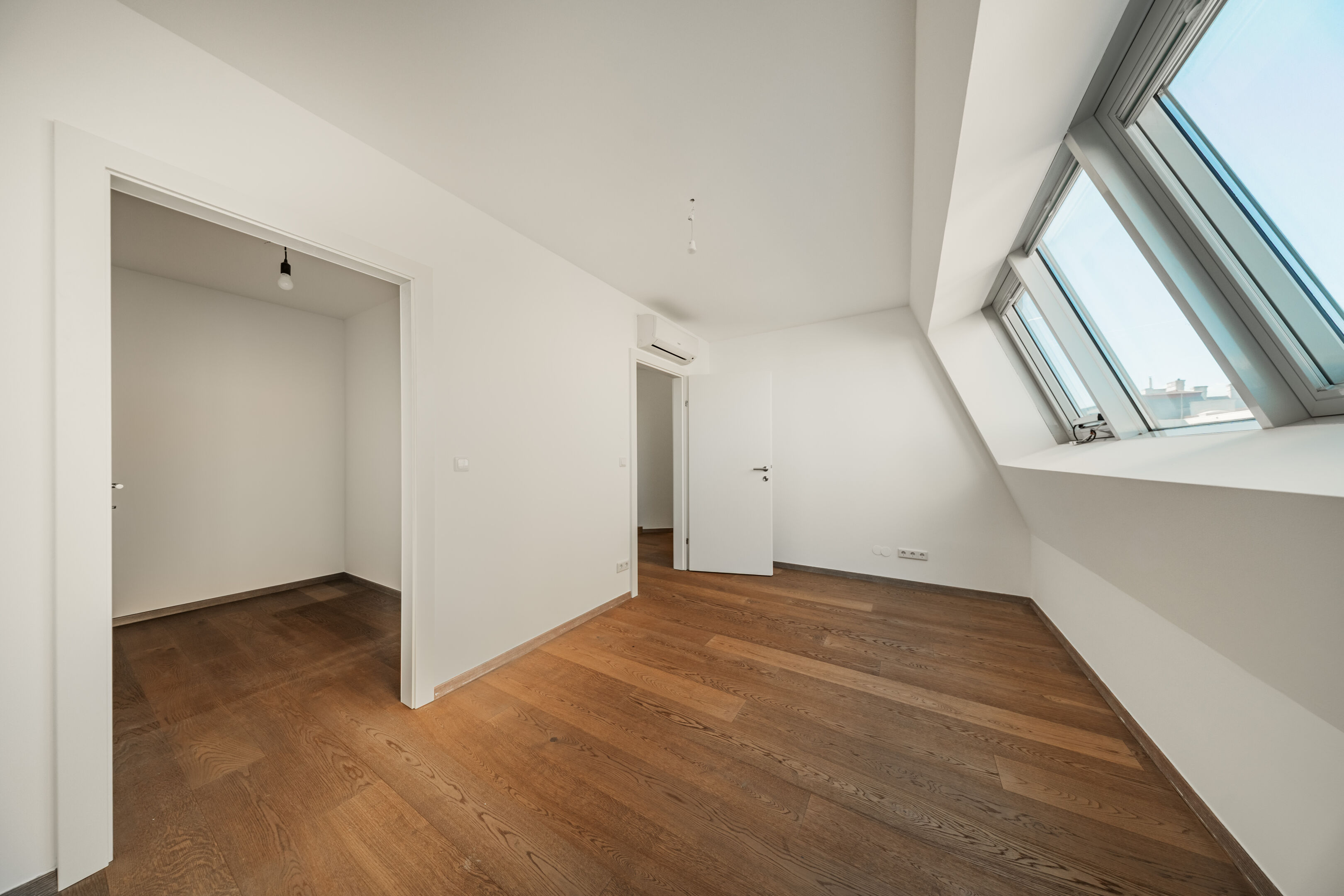 Schlafzimmer Etage 1