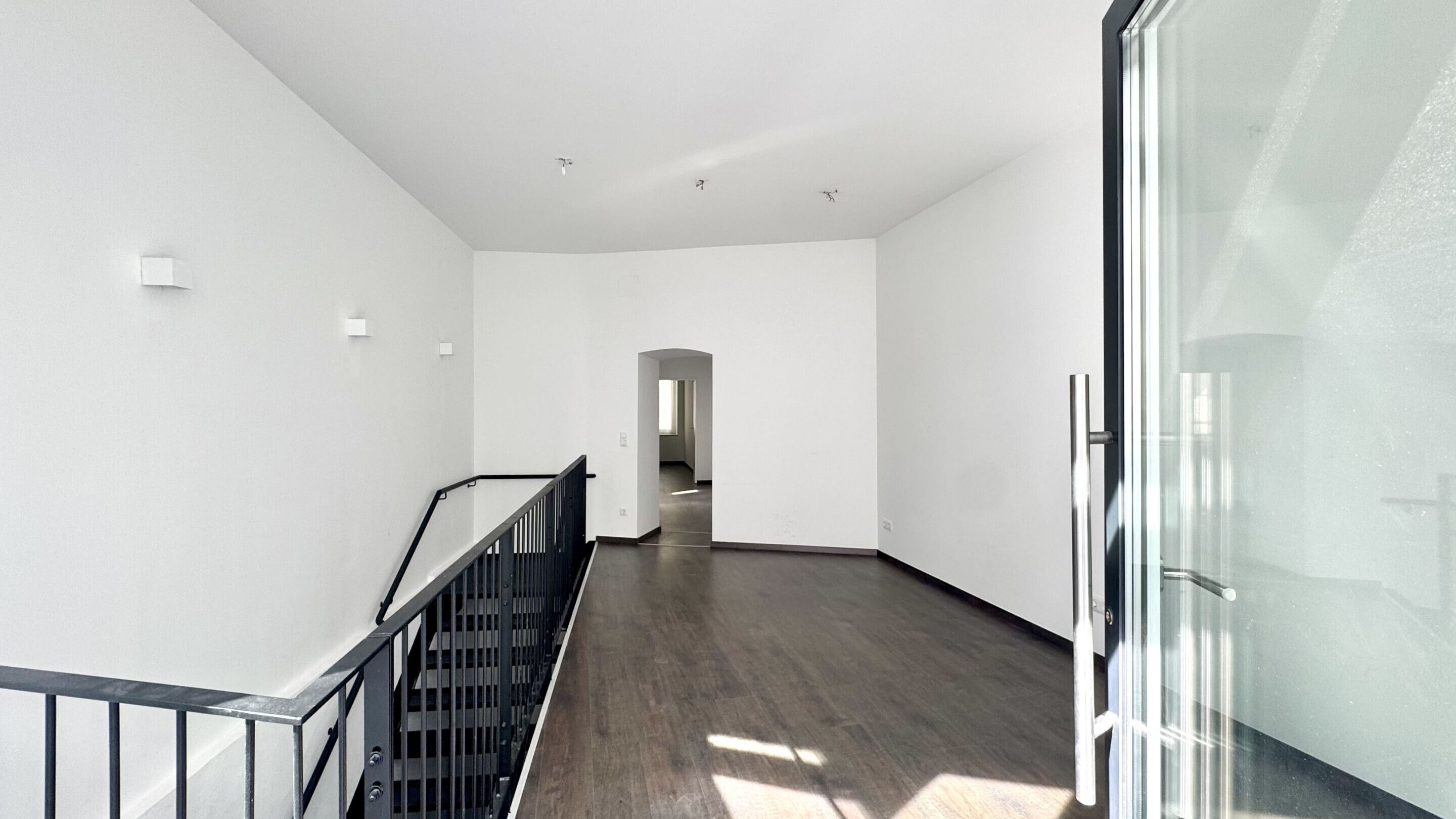 straßenseitiger Raum