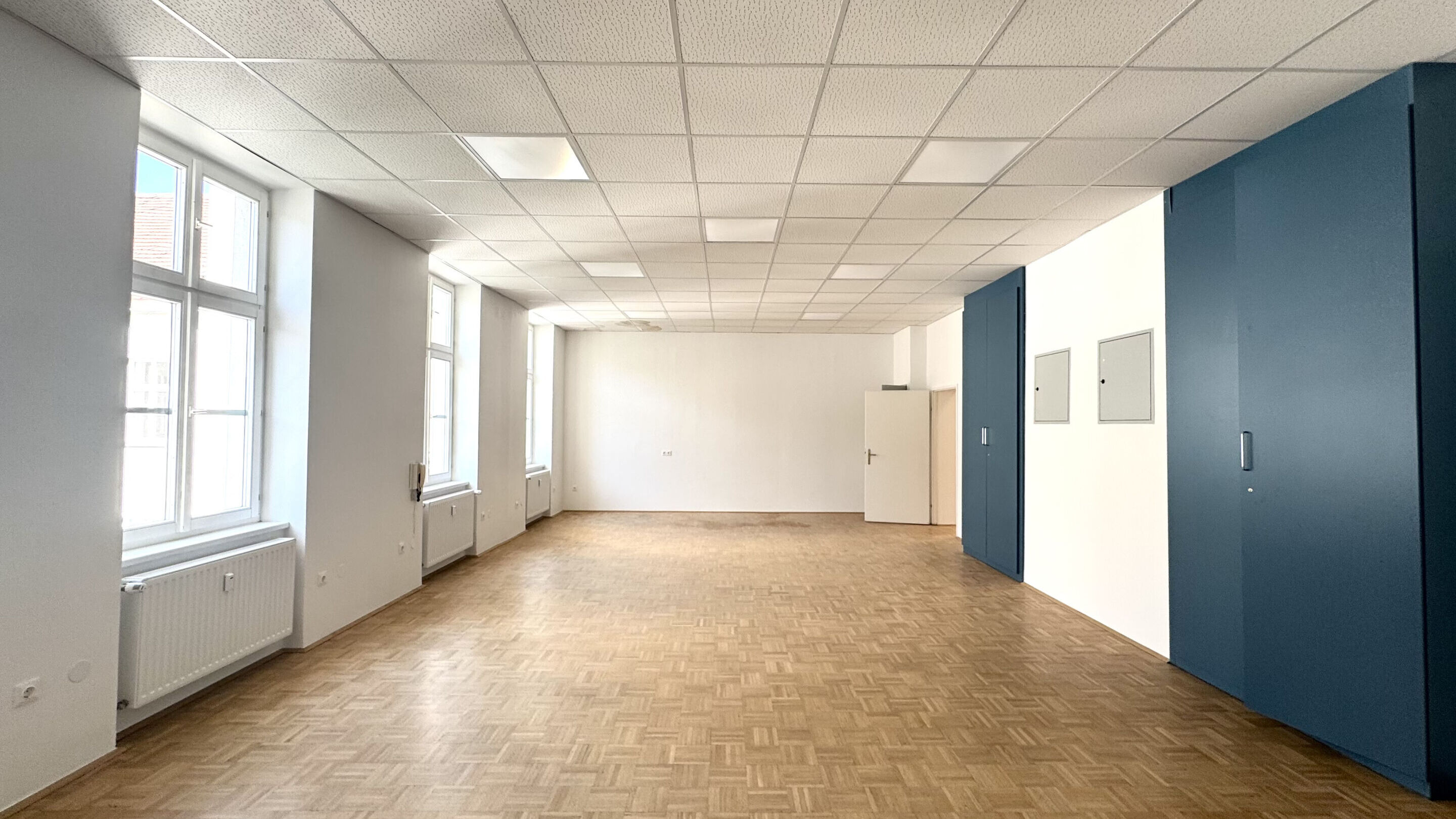 großer Büroraum