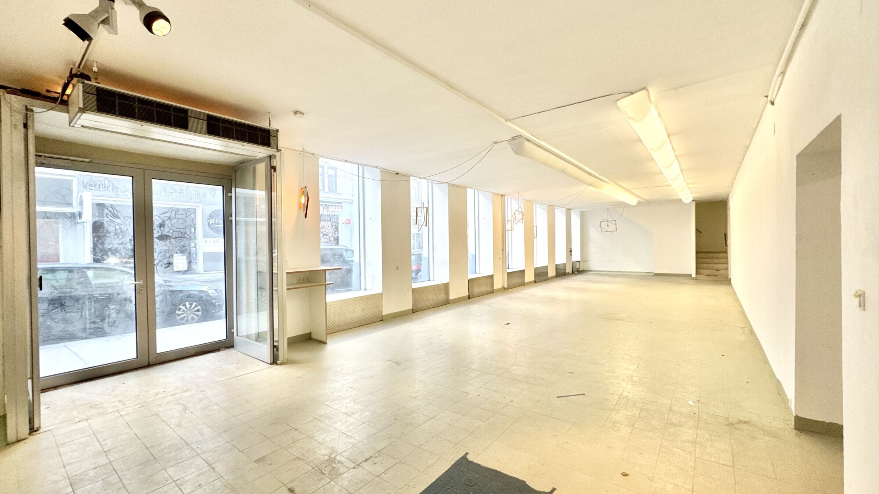 straßenseitiger Raum