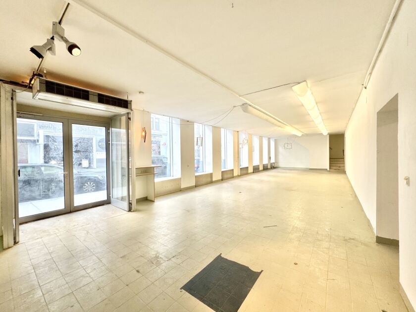 straßenseitiger Raum