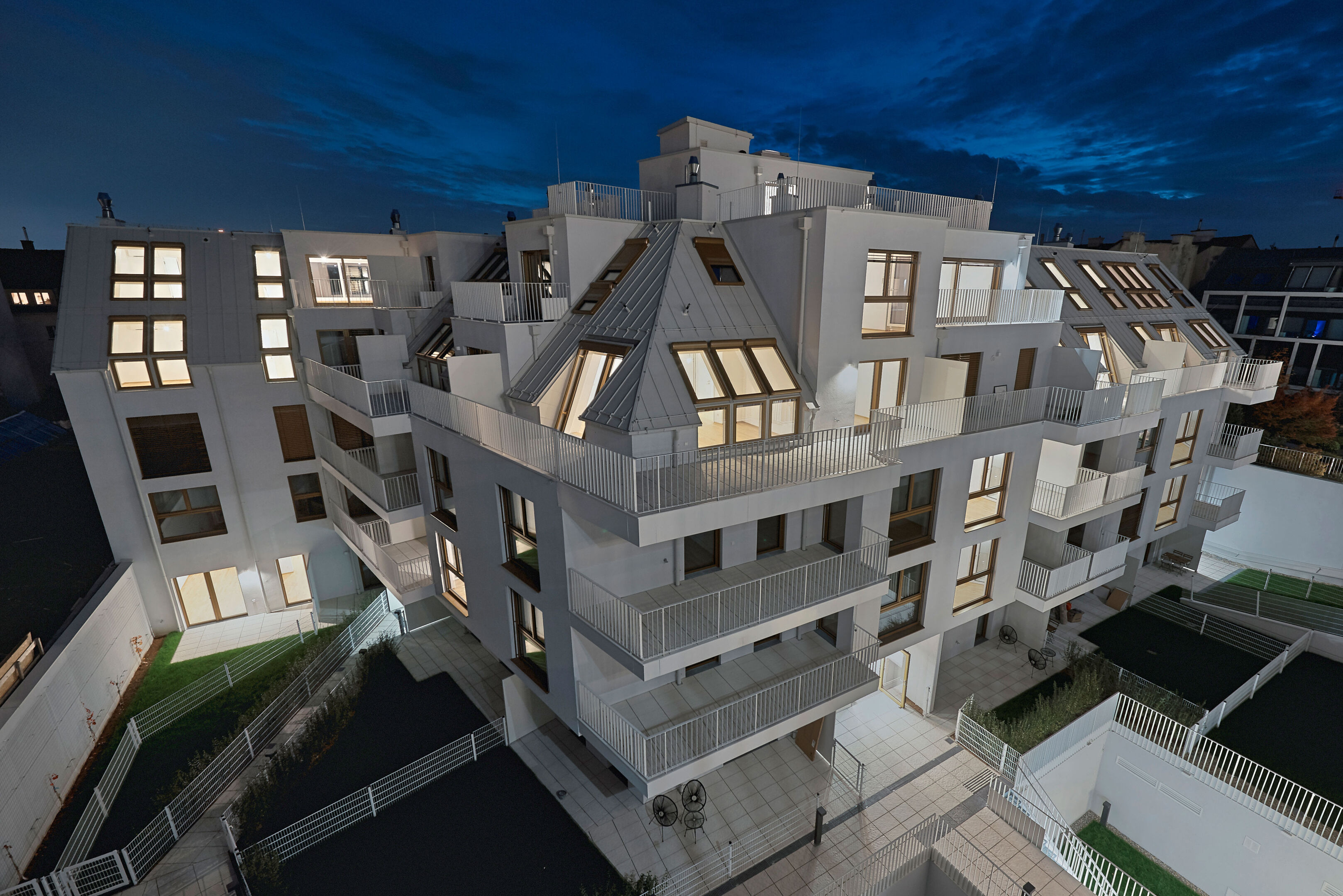 The Temptation | Außenansicht | Nacht