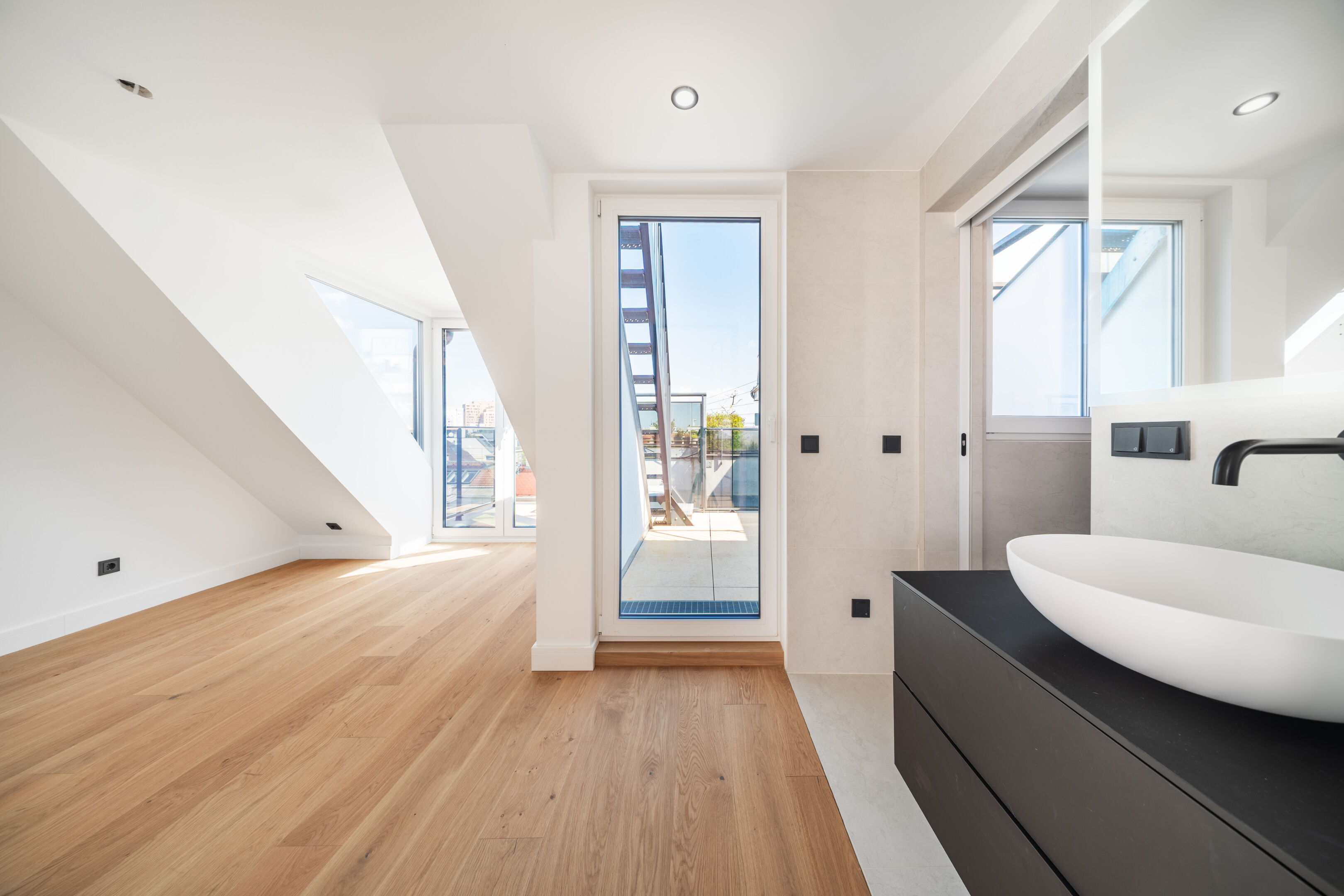 En Suite Bad | Master Bedroom