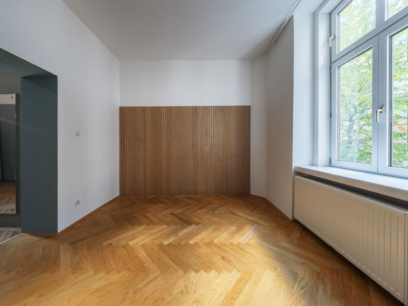 hofseitiges Schlafzimmer