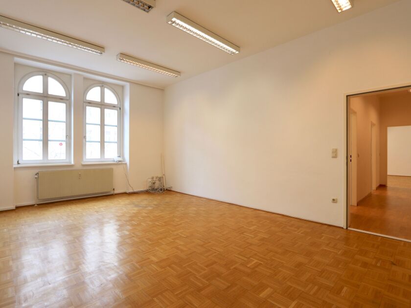 Büro 1