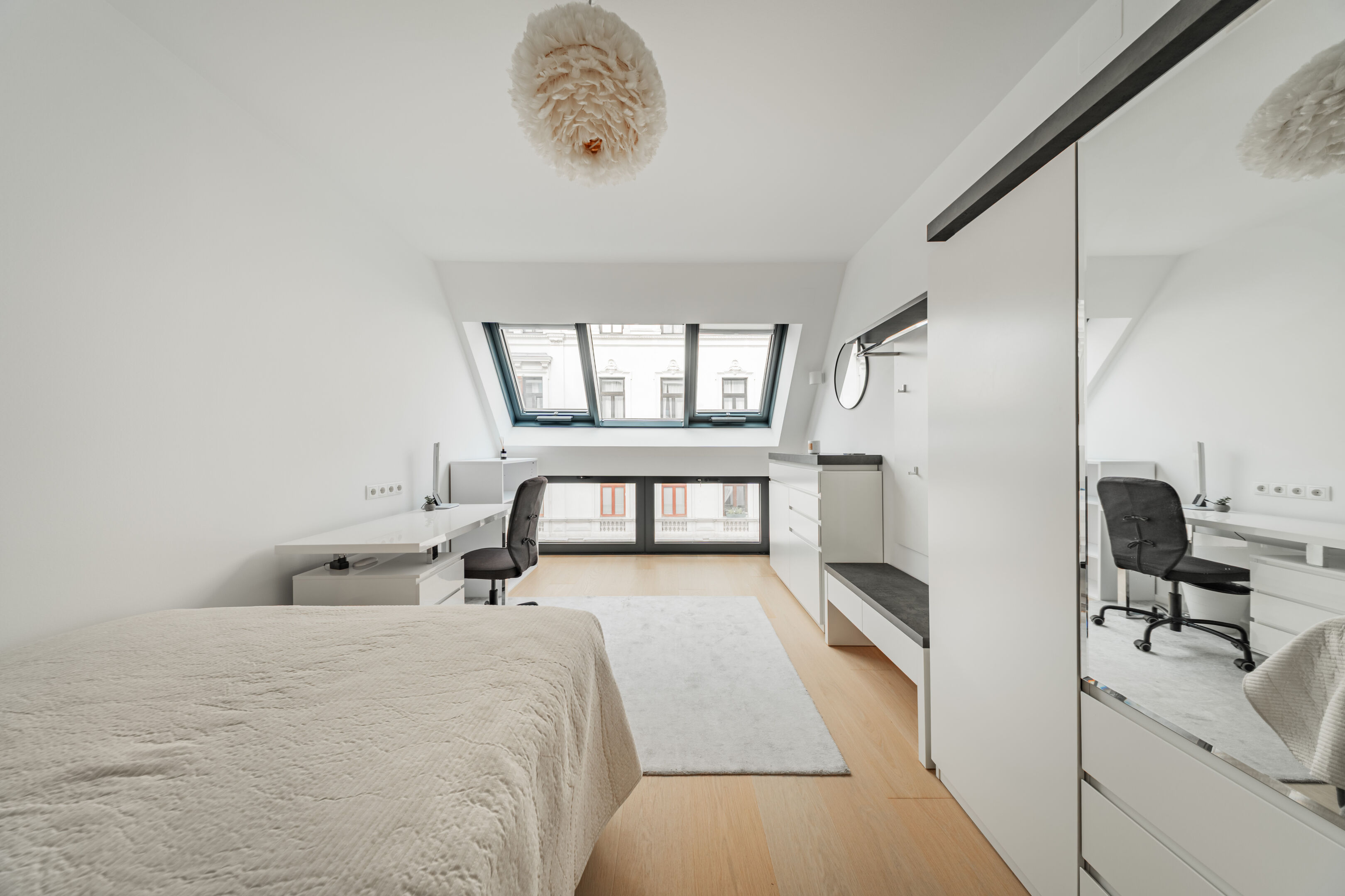 Schlafzimmer 1