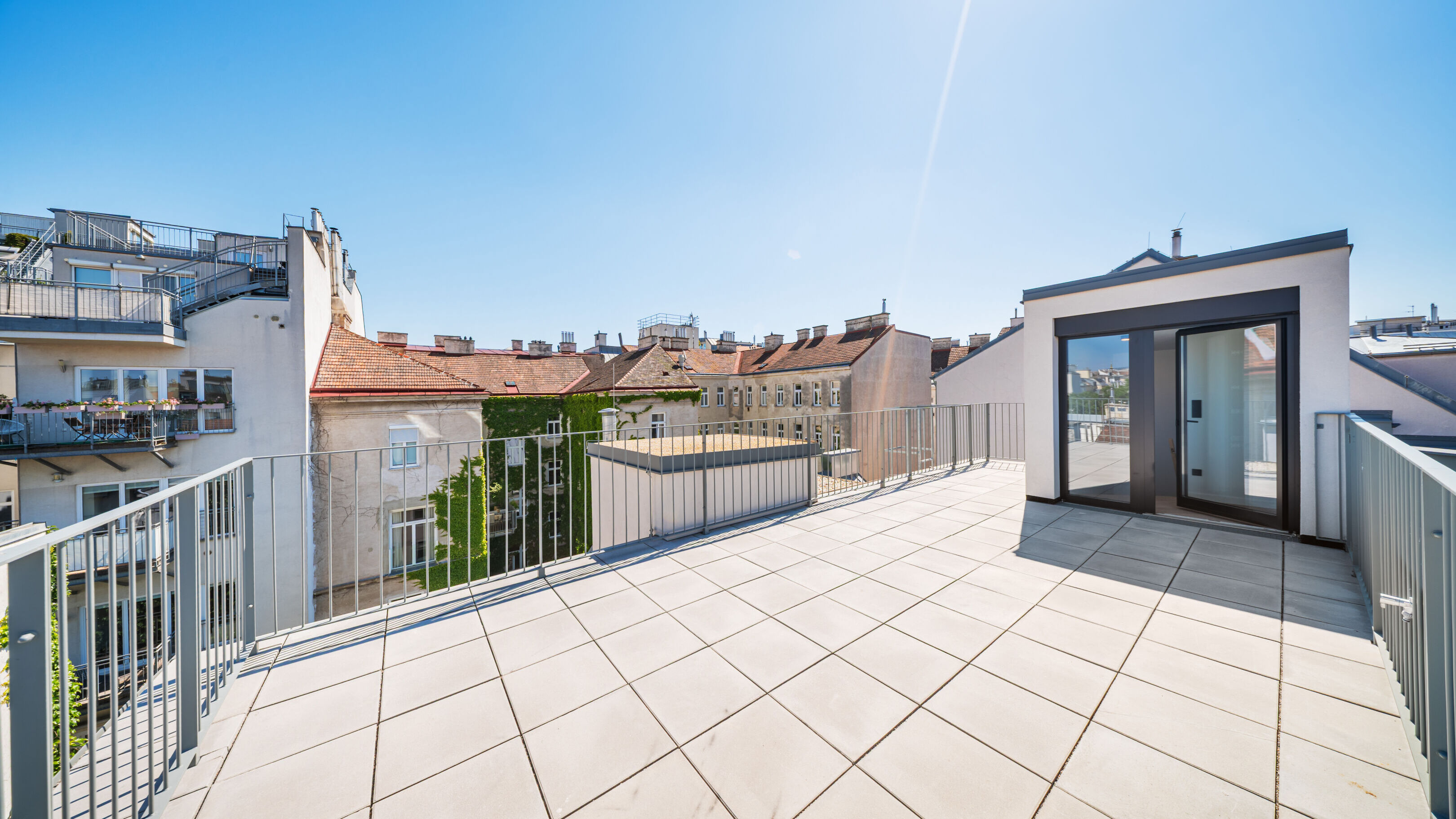 Dachterrasse mit Fernblick