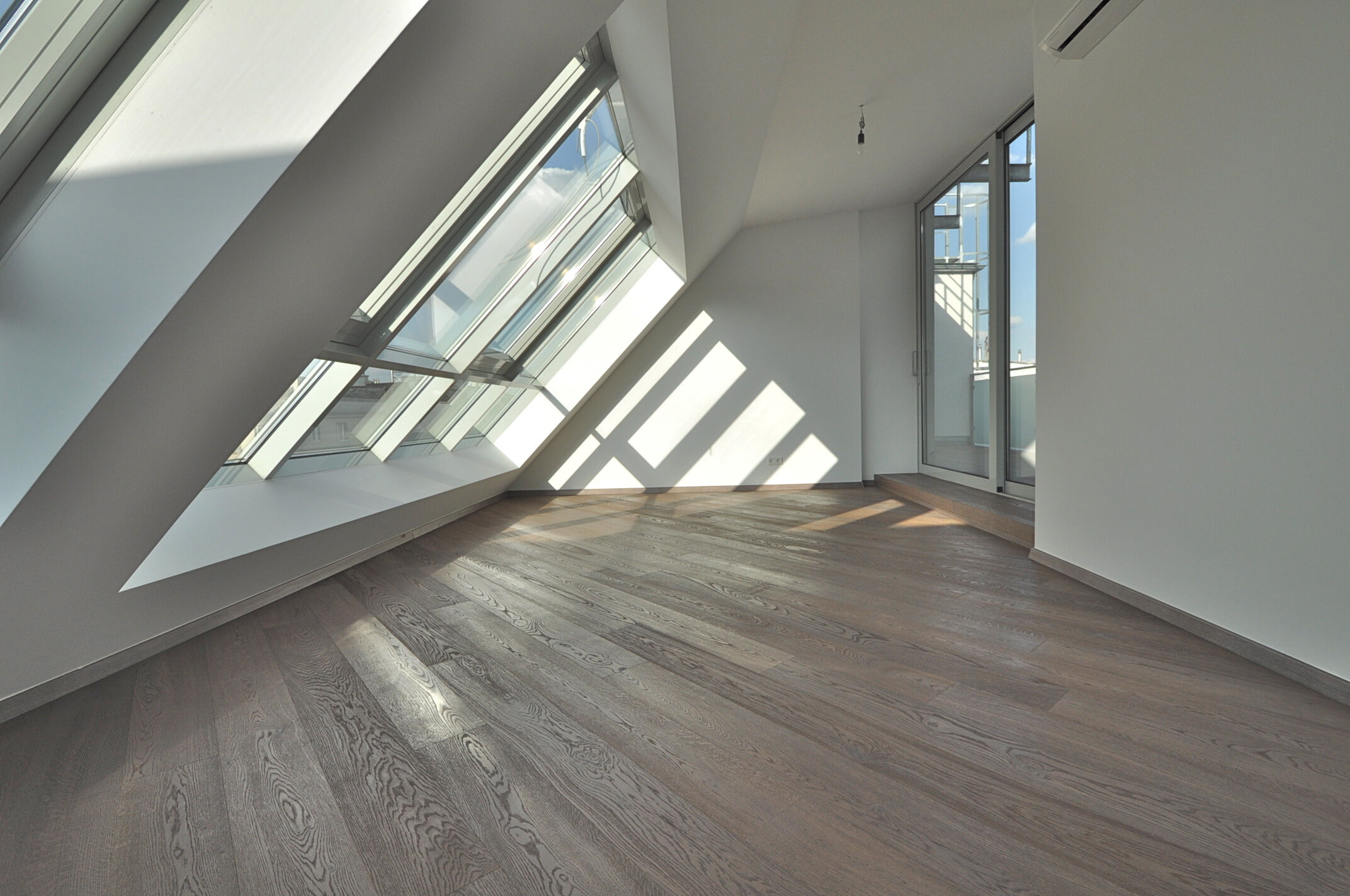 Wohnraum/ Terrassenausstieg