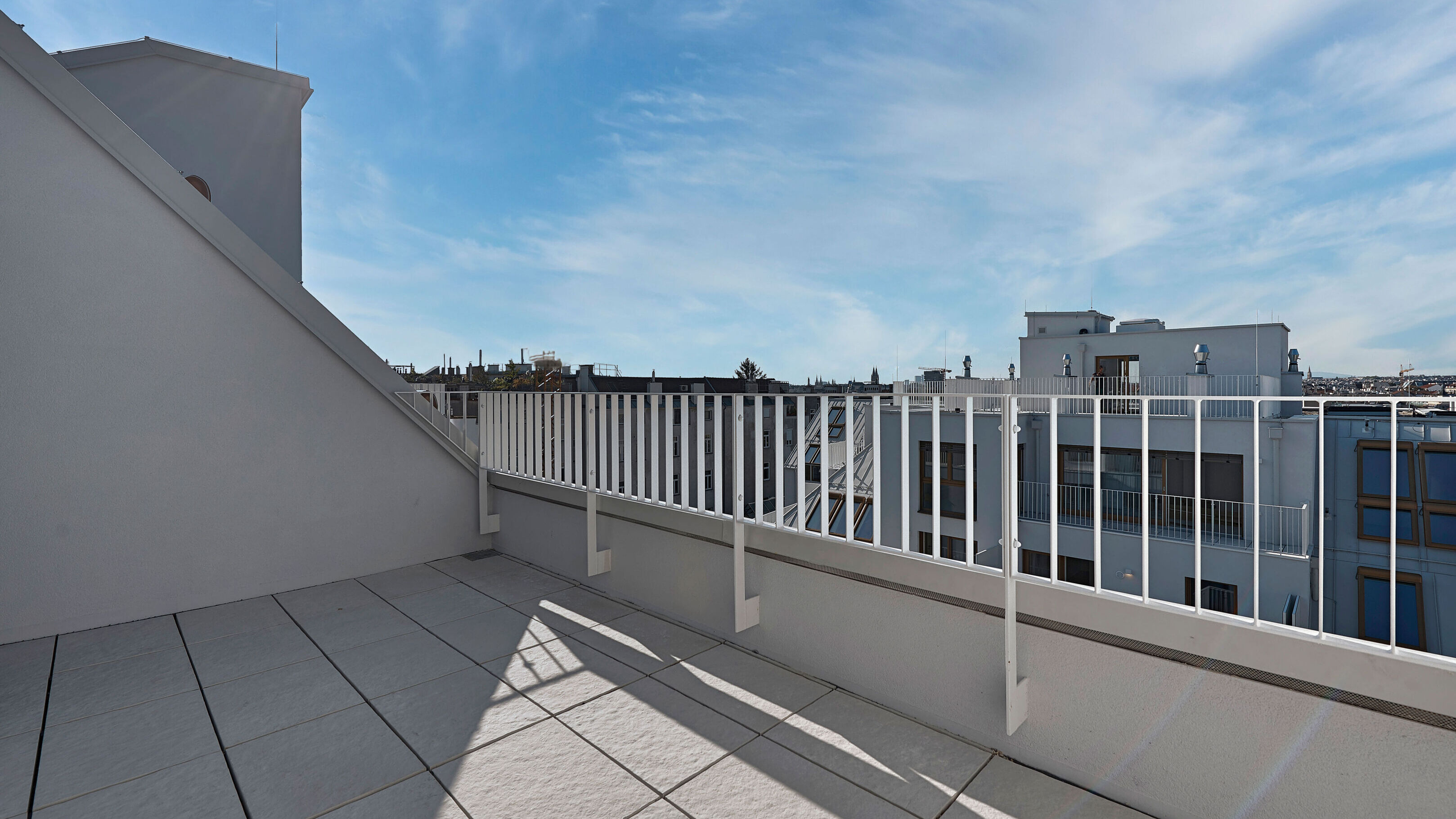 DSC3747-9603
