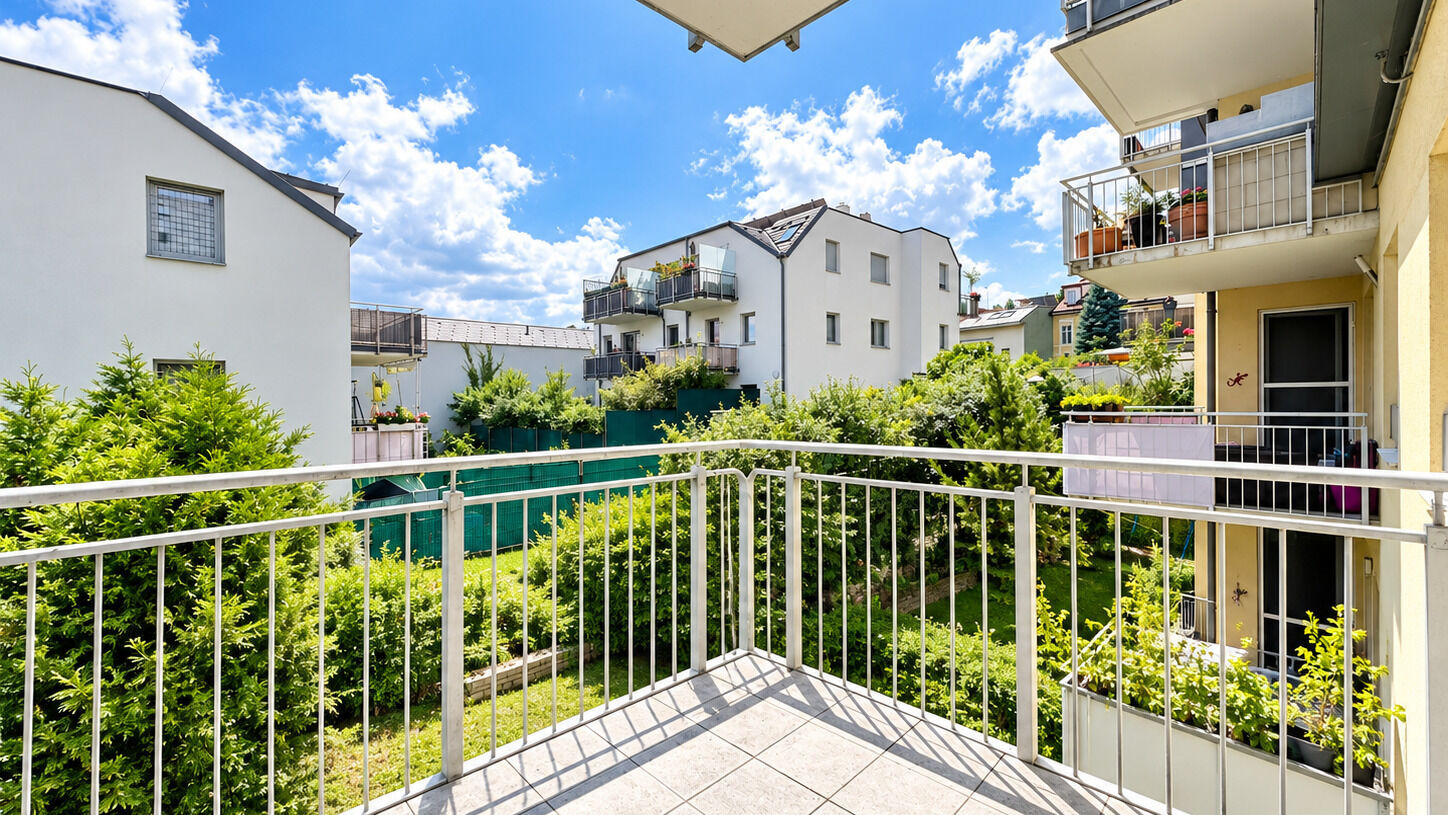 Balkon bei Schlafzimmer 2