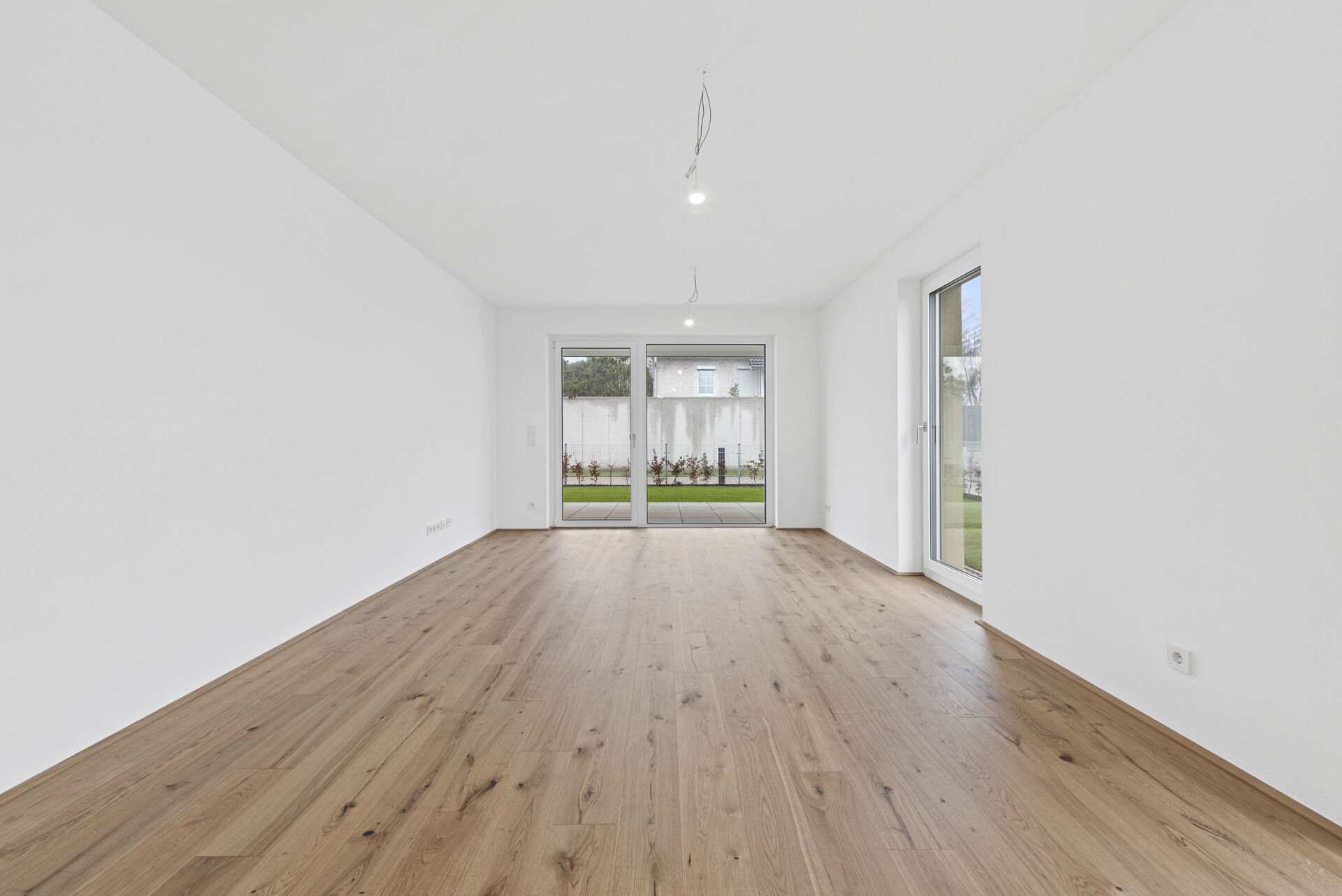 2025-12-09-S01626-Stiege 1-Top 1-008