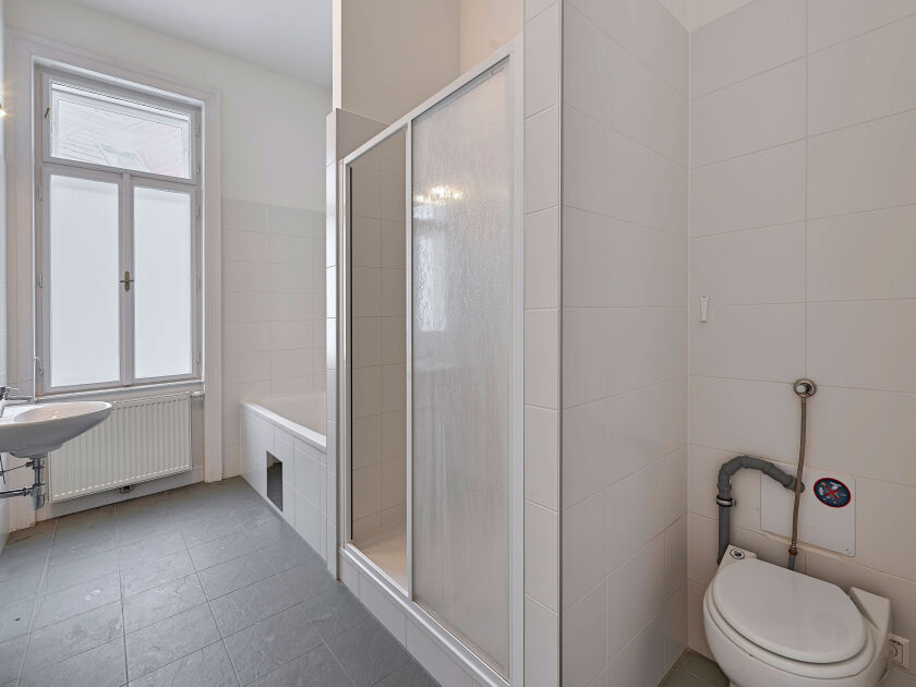 Badezimmer 2