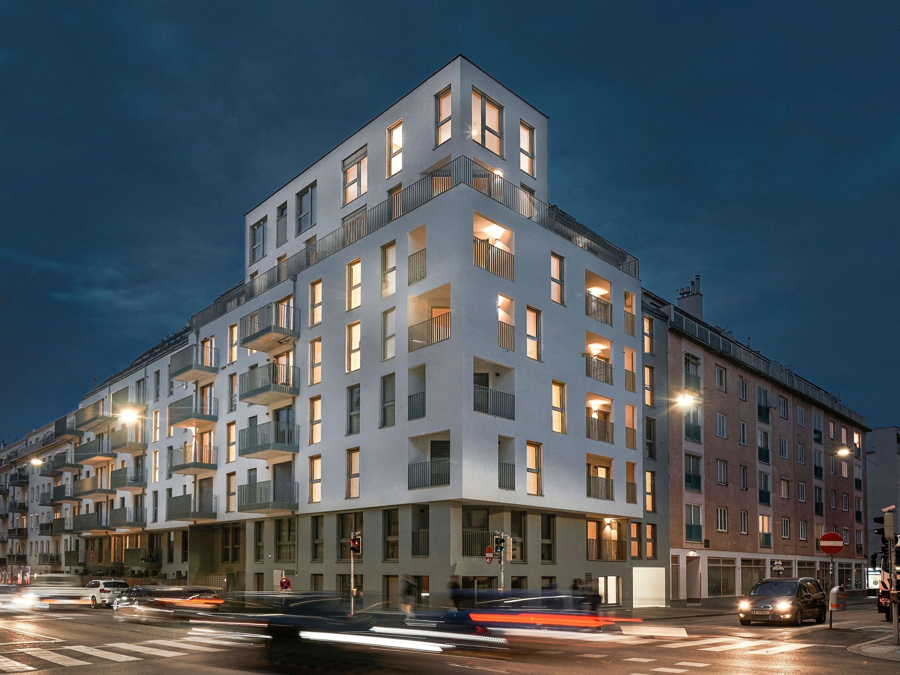 WINEGG-Arndtstraße 50-retuschiertes Nachtbild